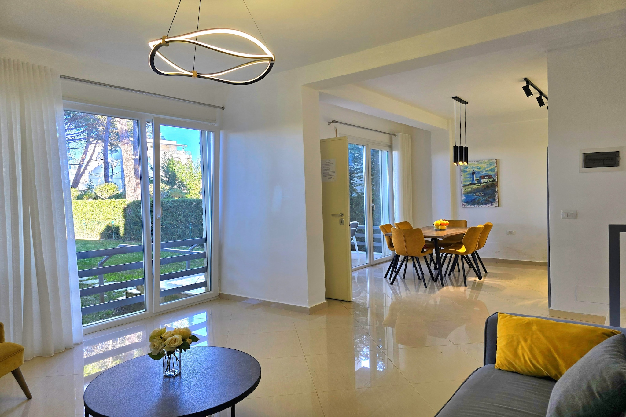 ALD255 - Siruan V.Lura 3-Dining room