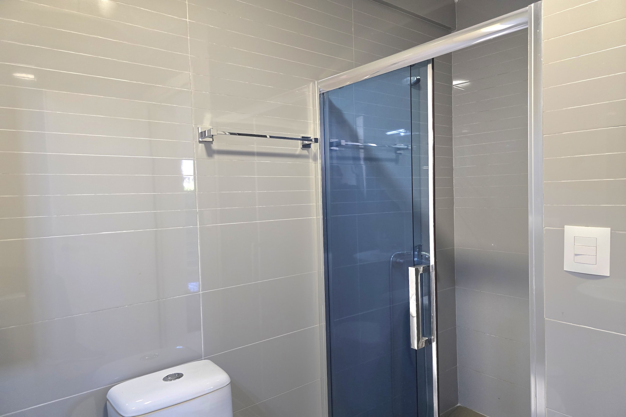 ALD255 - Siruan V.Lura 3-Bathroom