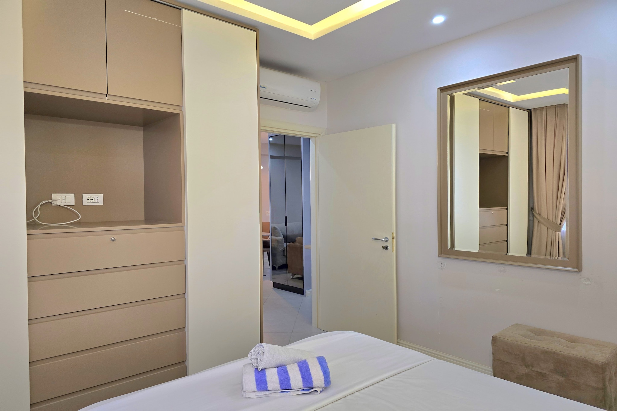ALD178 - Luli 3-Bathroom