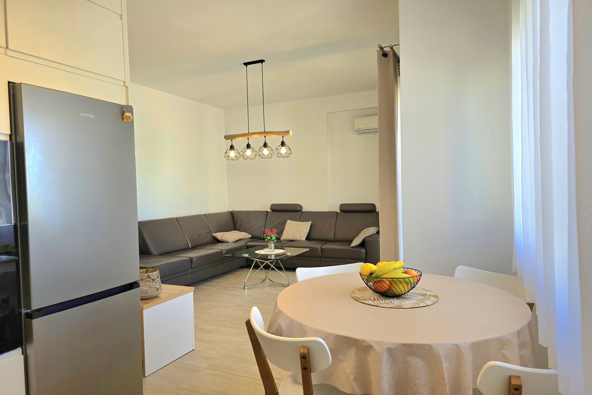 ALD143 - Ejupi-Dining room
