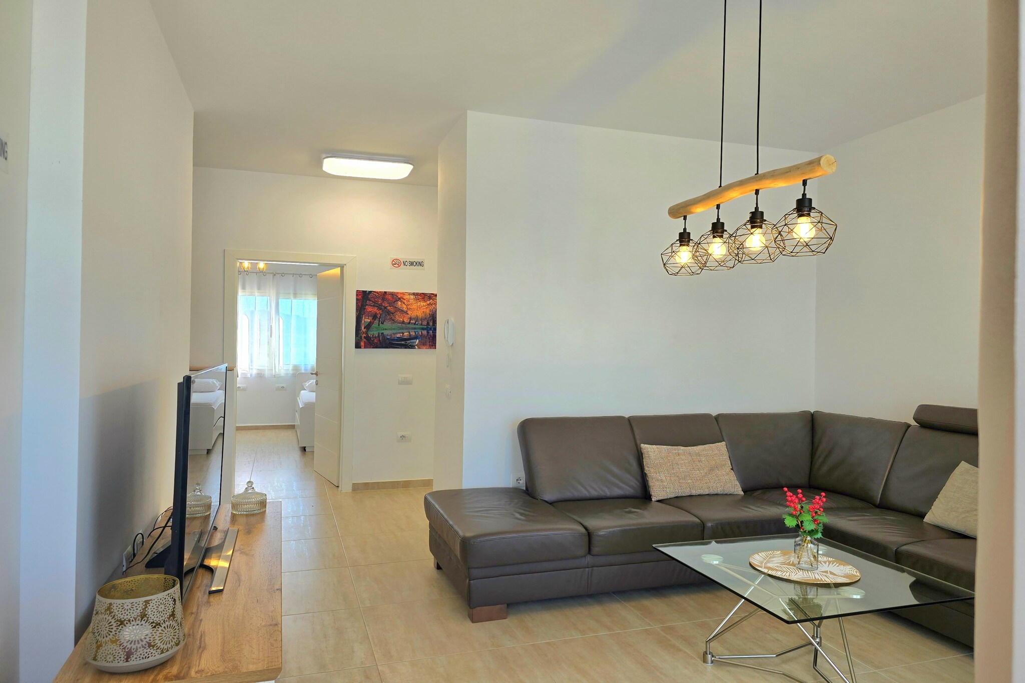 ALD143 - Ejupi-Living room