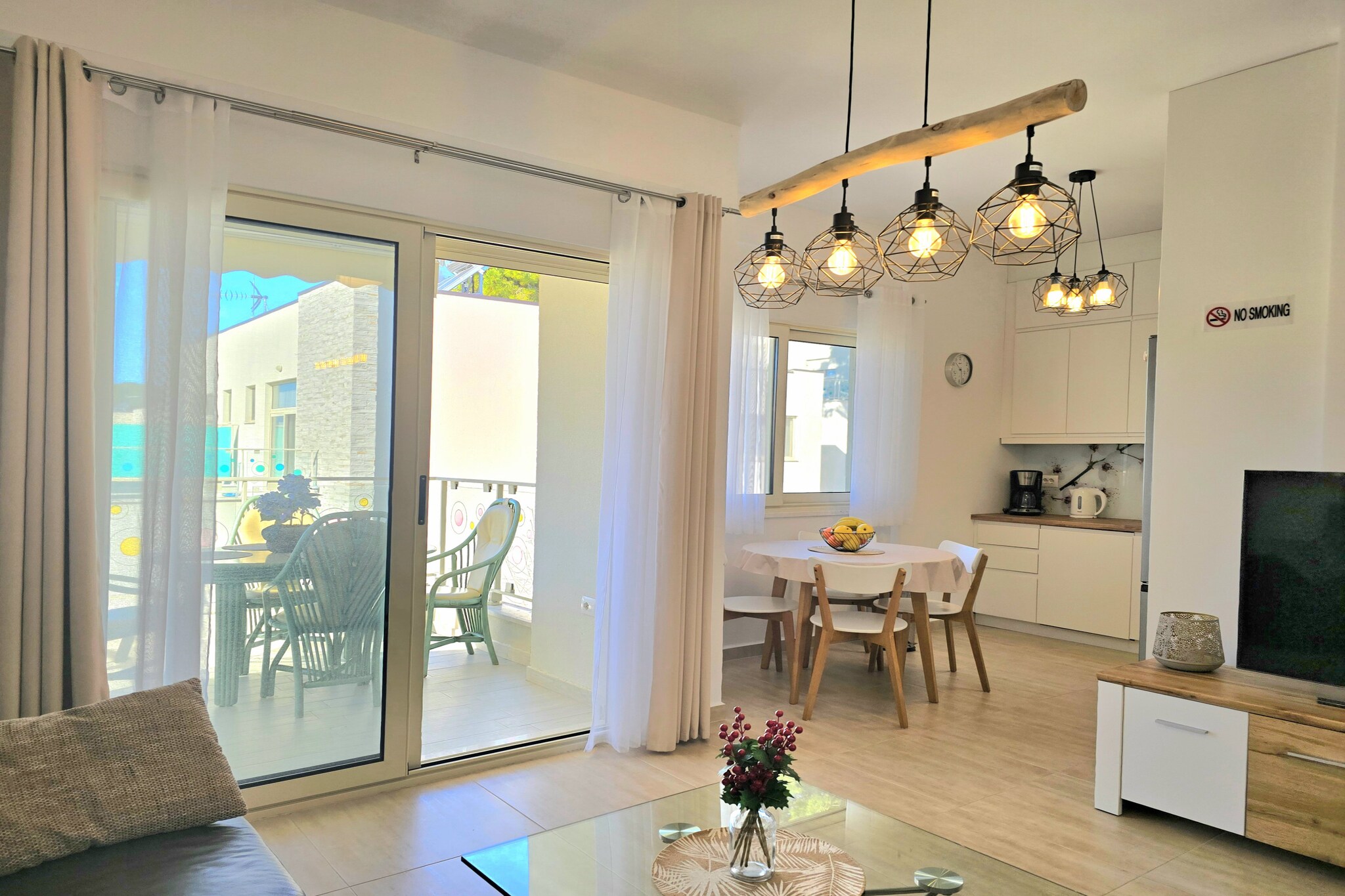 ALD143 - Ejupi-Living room