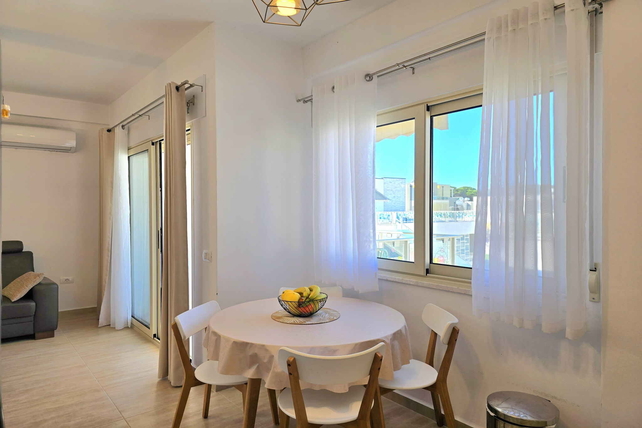 ALD143 - Ejupi-Dining room