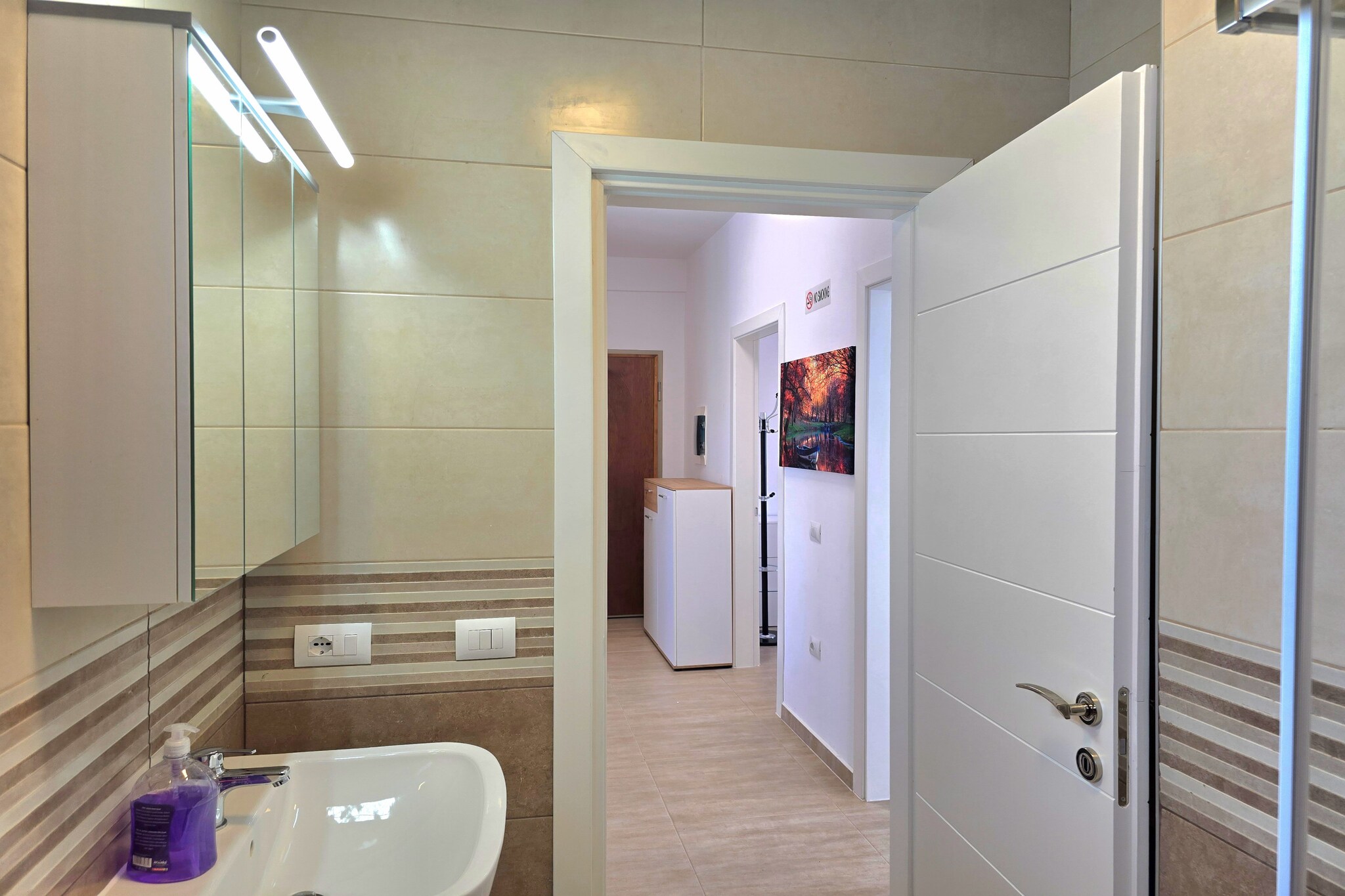 ALD143 - Ejupi-Bathroom