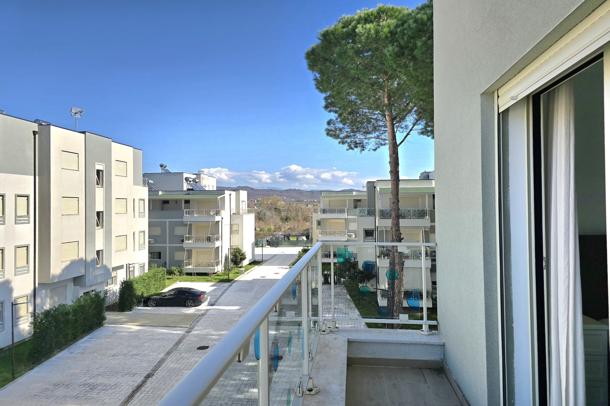 ALD272 - Remzi Sopi-Terrasbalkon