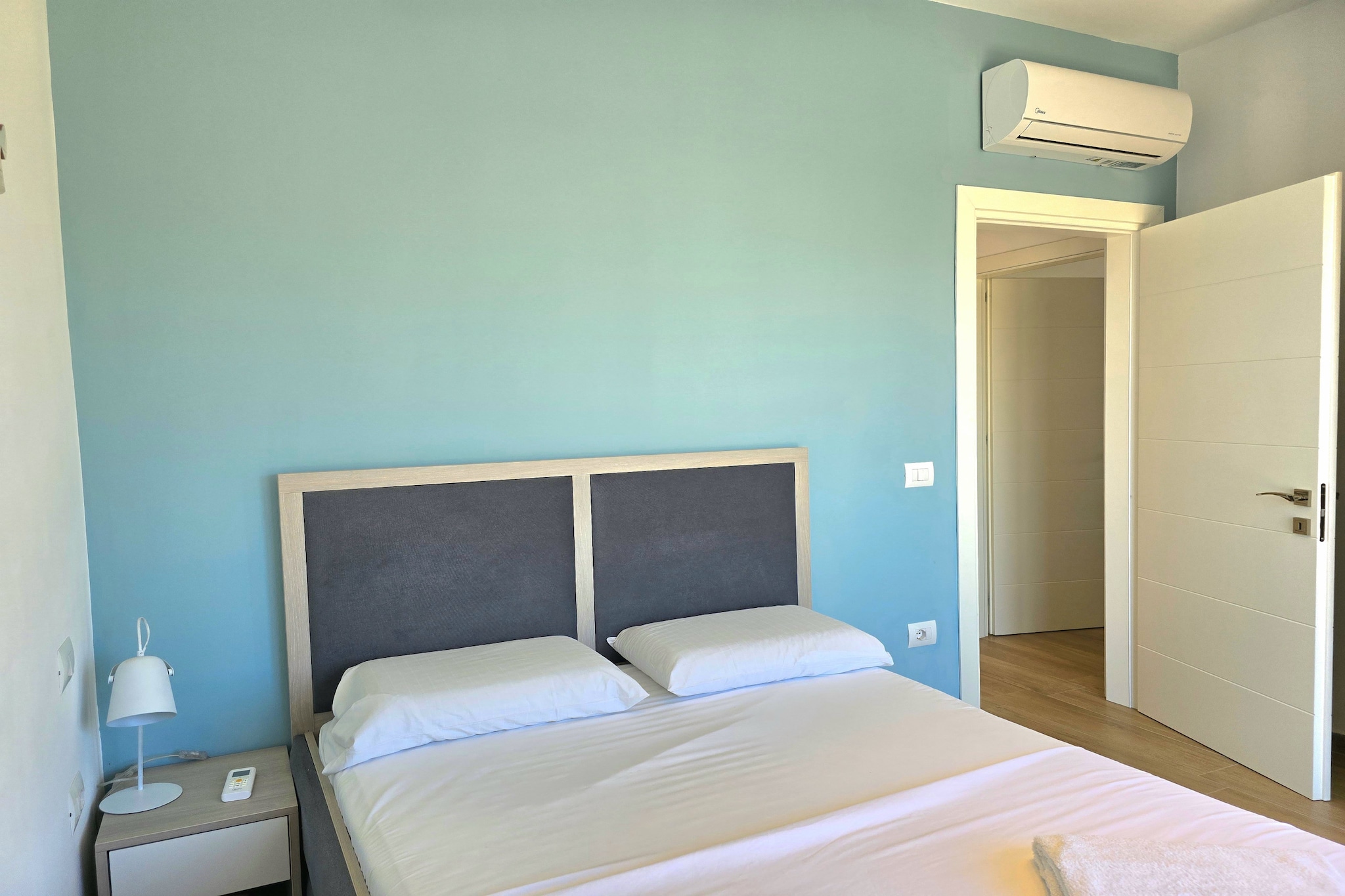 ALD217 - Radim-Bedroom