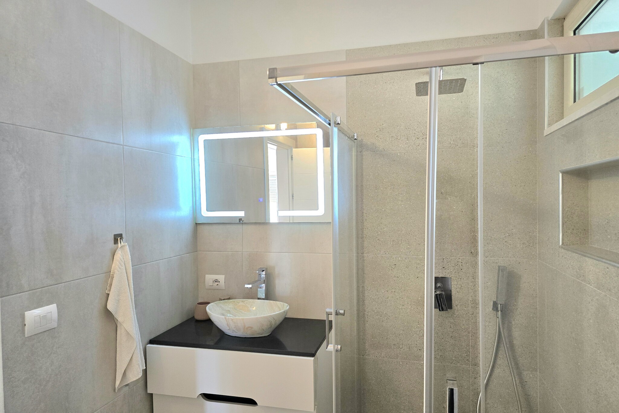 ALD217 - Radim-Bathroom