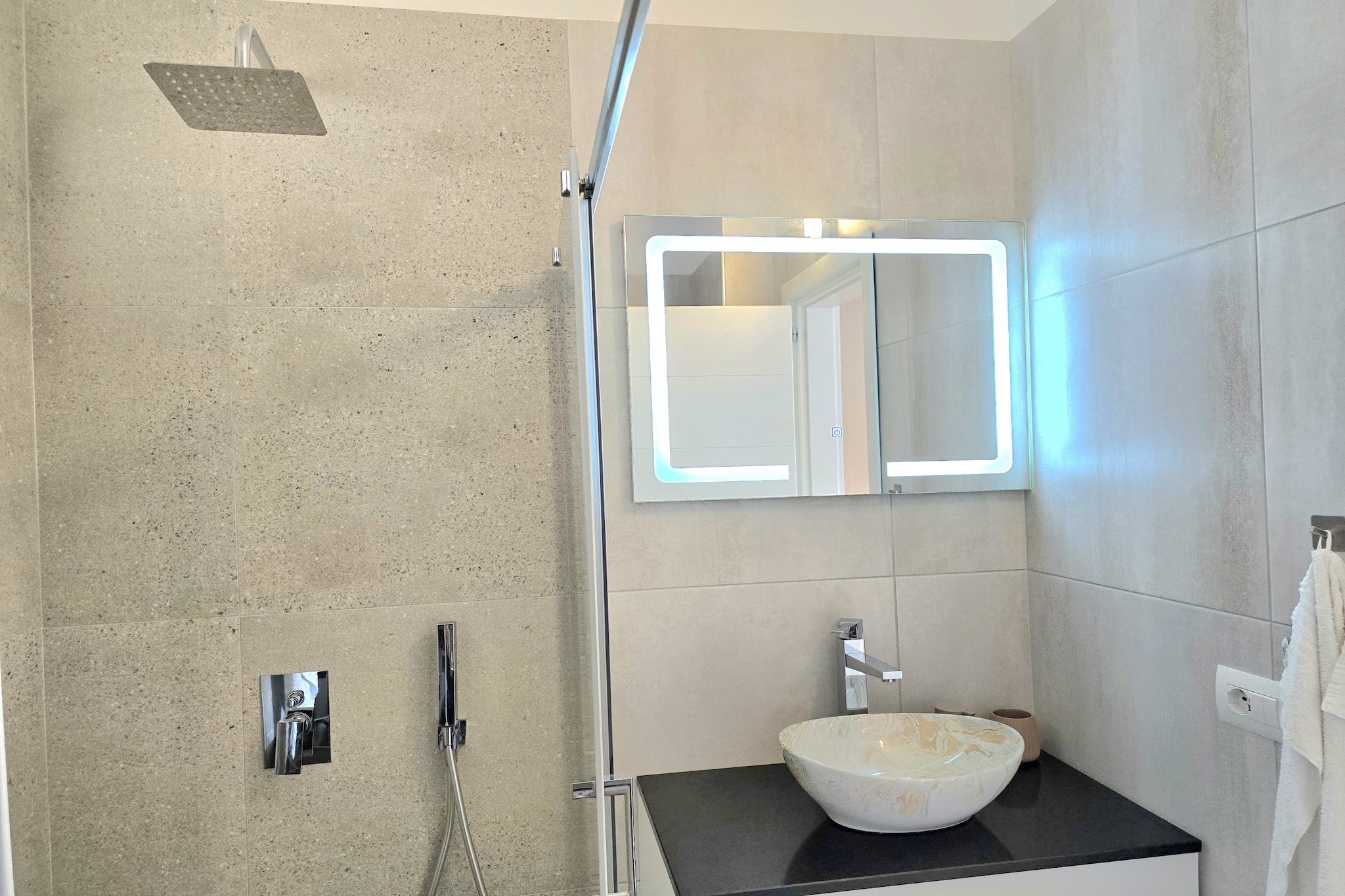 ALD217 - Radim-Bathroom