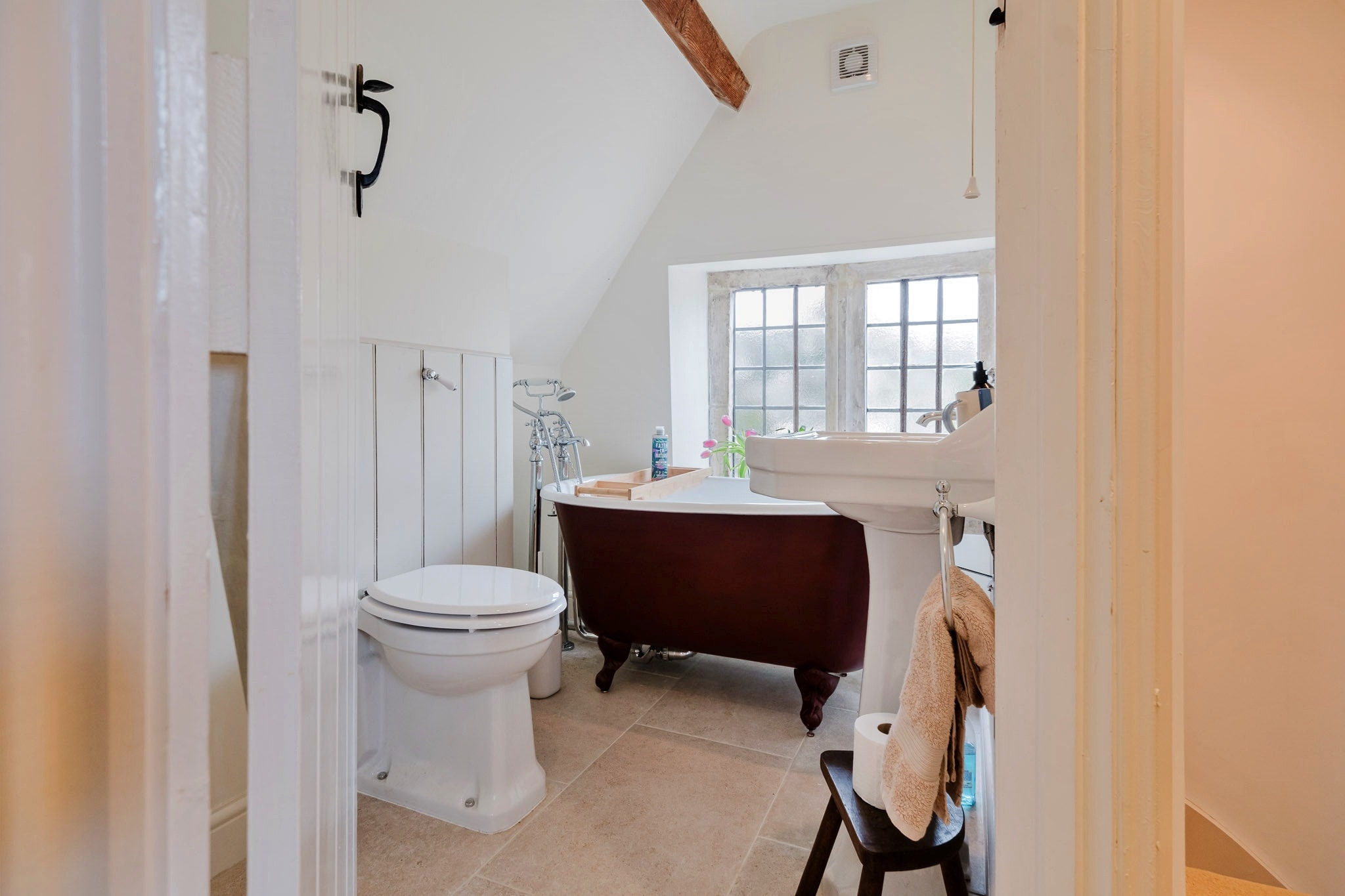 Courtside Cottage-Badkamer
