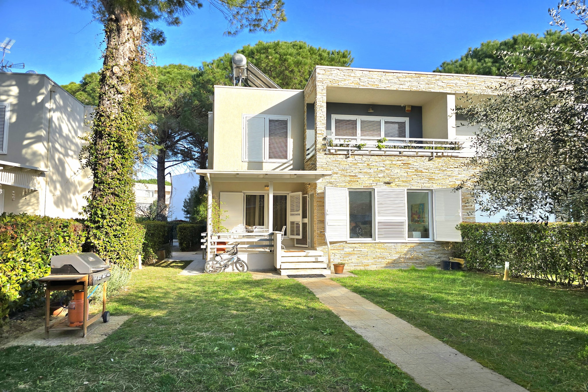 ALD127 - Albani-Outdoor