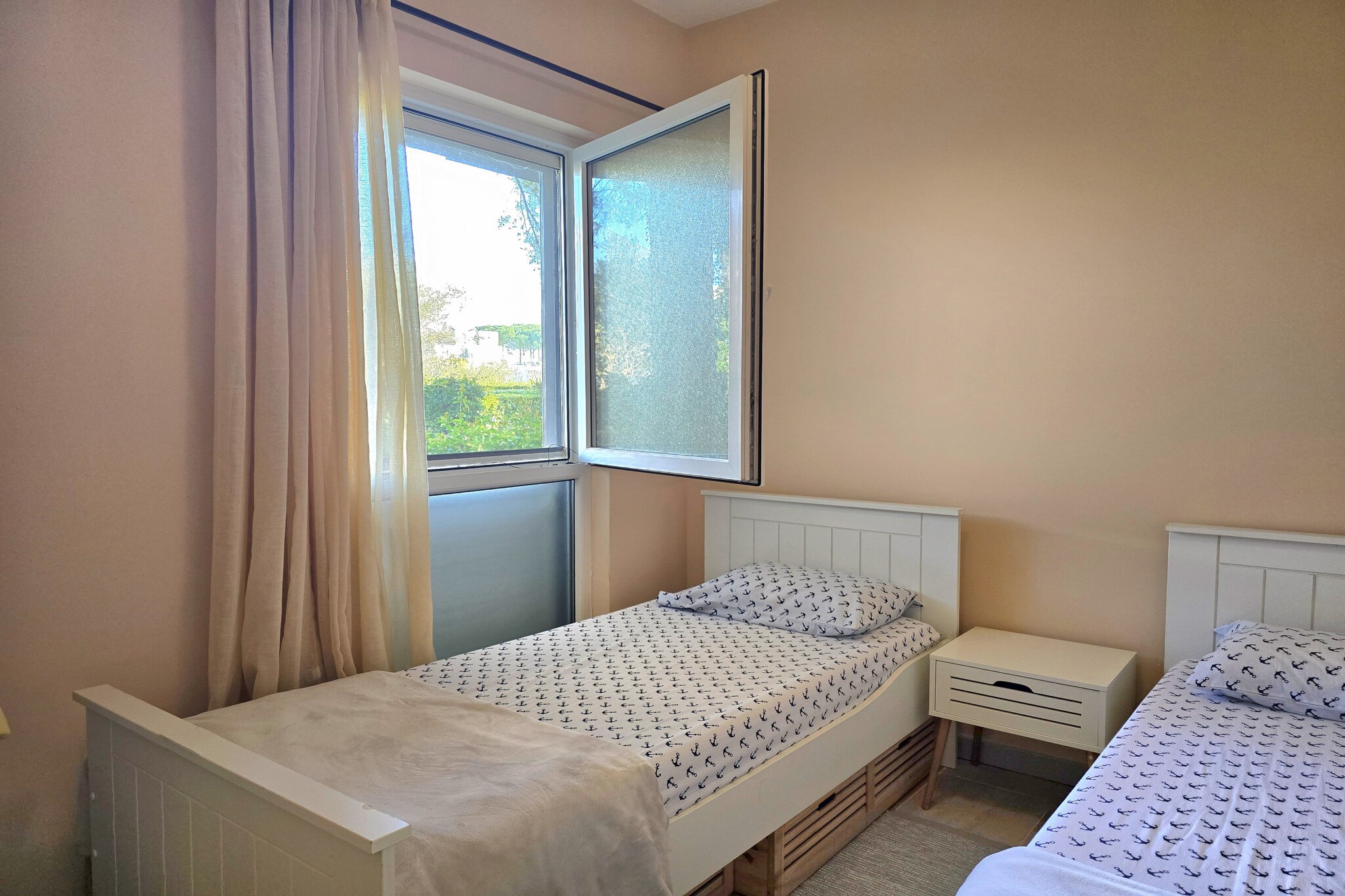 ALD127 - Albani-Bedroom