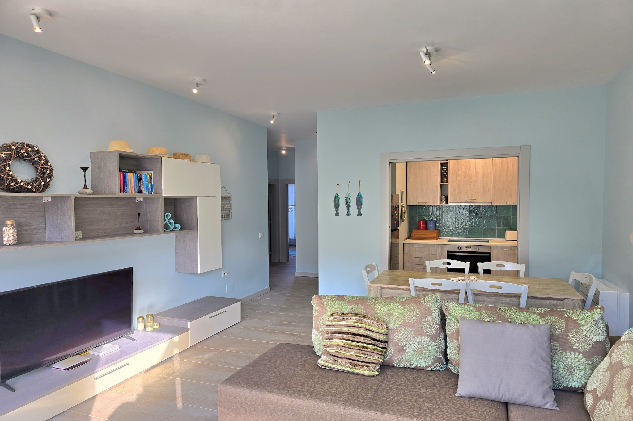 ALD127 - Albani-Living room