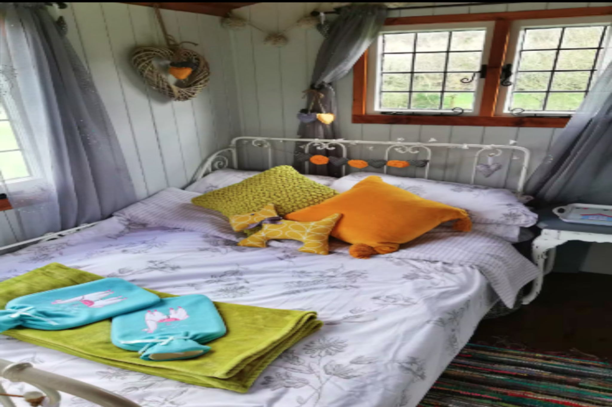 Shepherd's Hut at Hilltop Farm