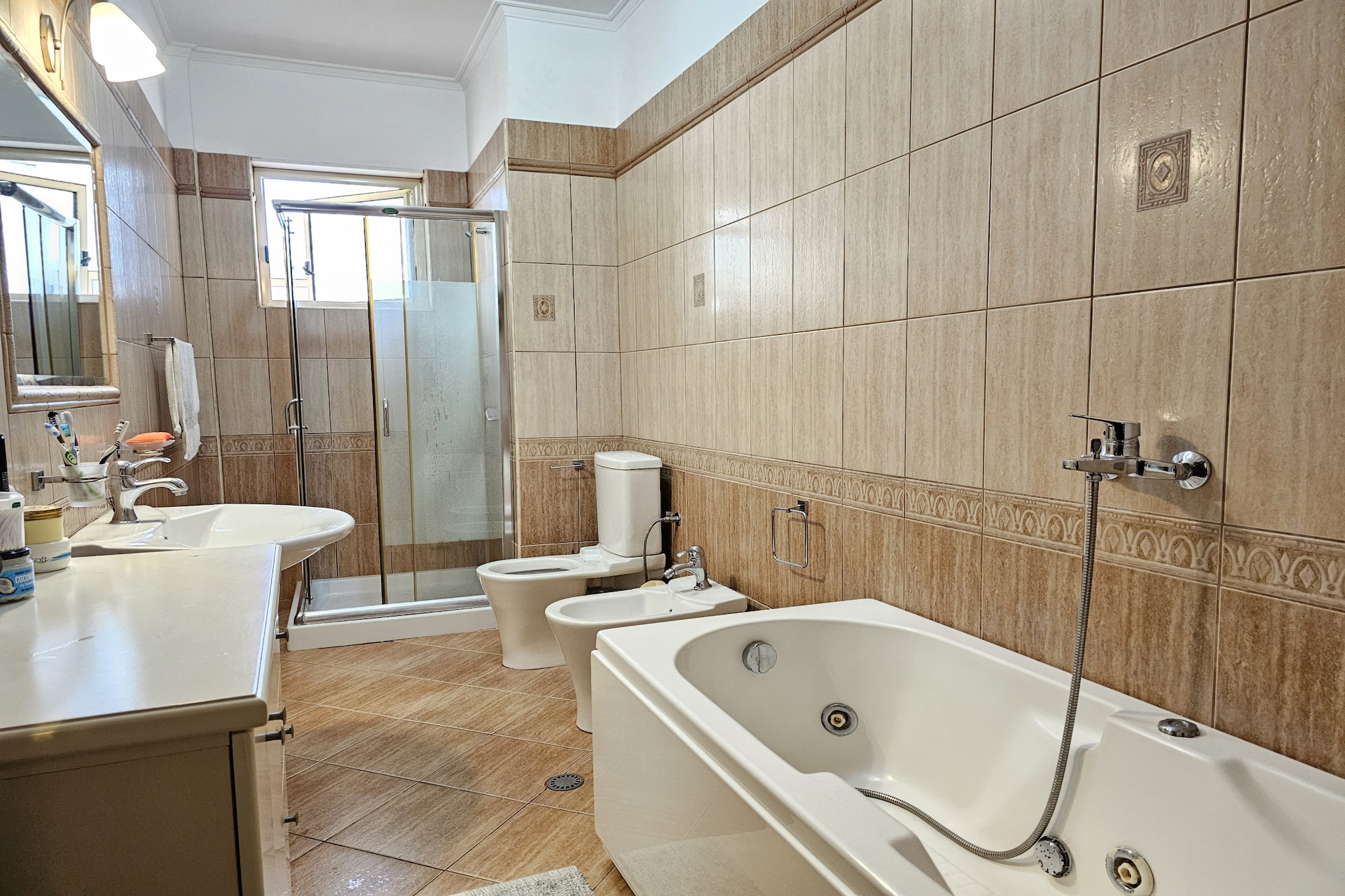 Geard Apartment-Badkamer