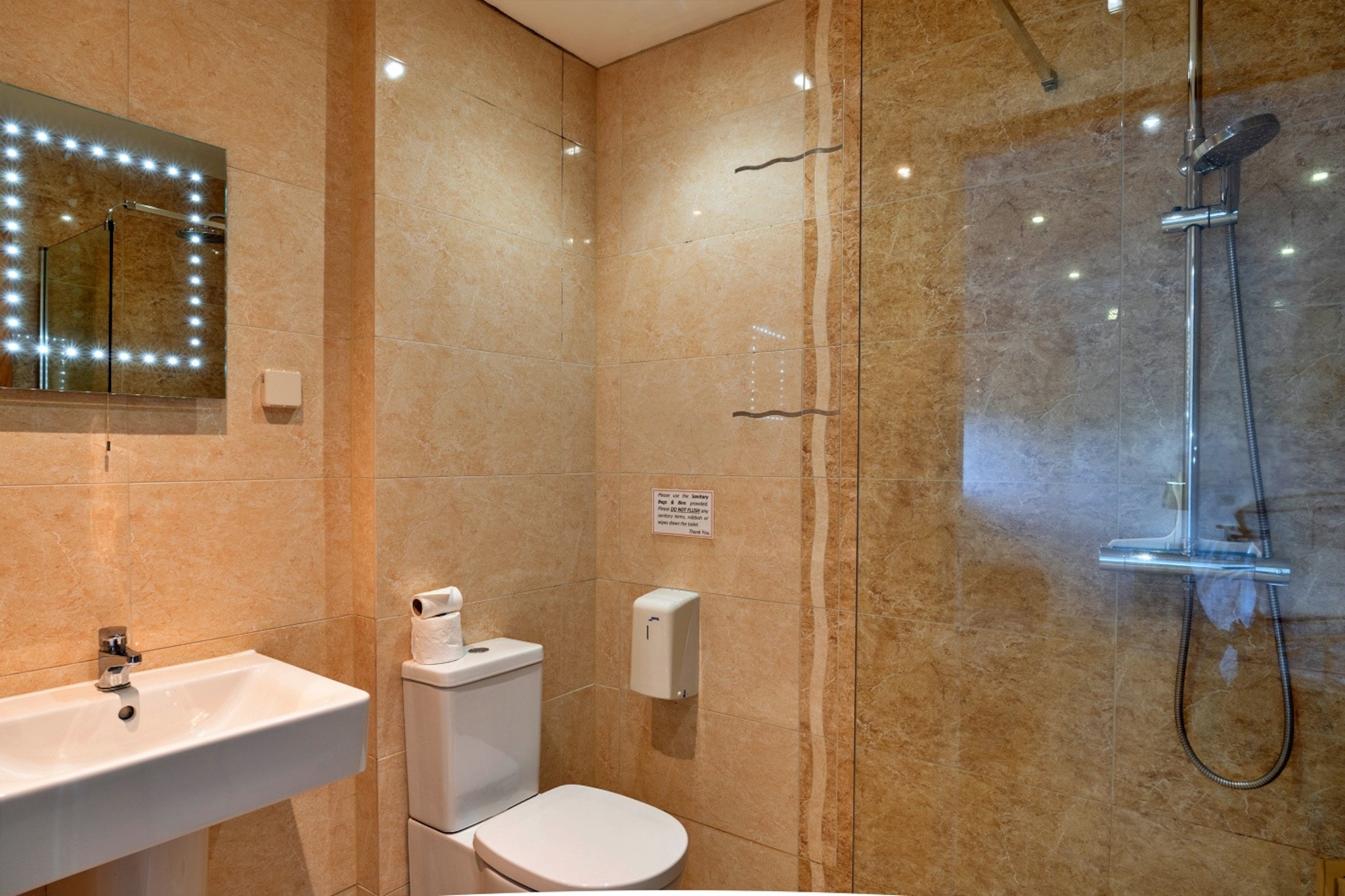 Jubilee Barn Cottage at Bodmin Moor-Badkamer