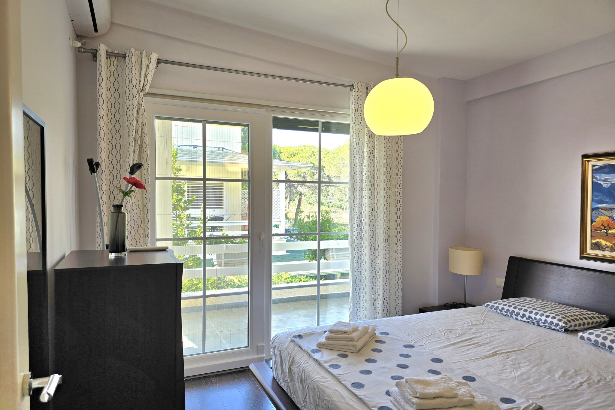 ALD220 - Deshira-Bedroom