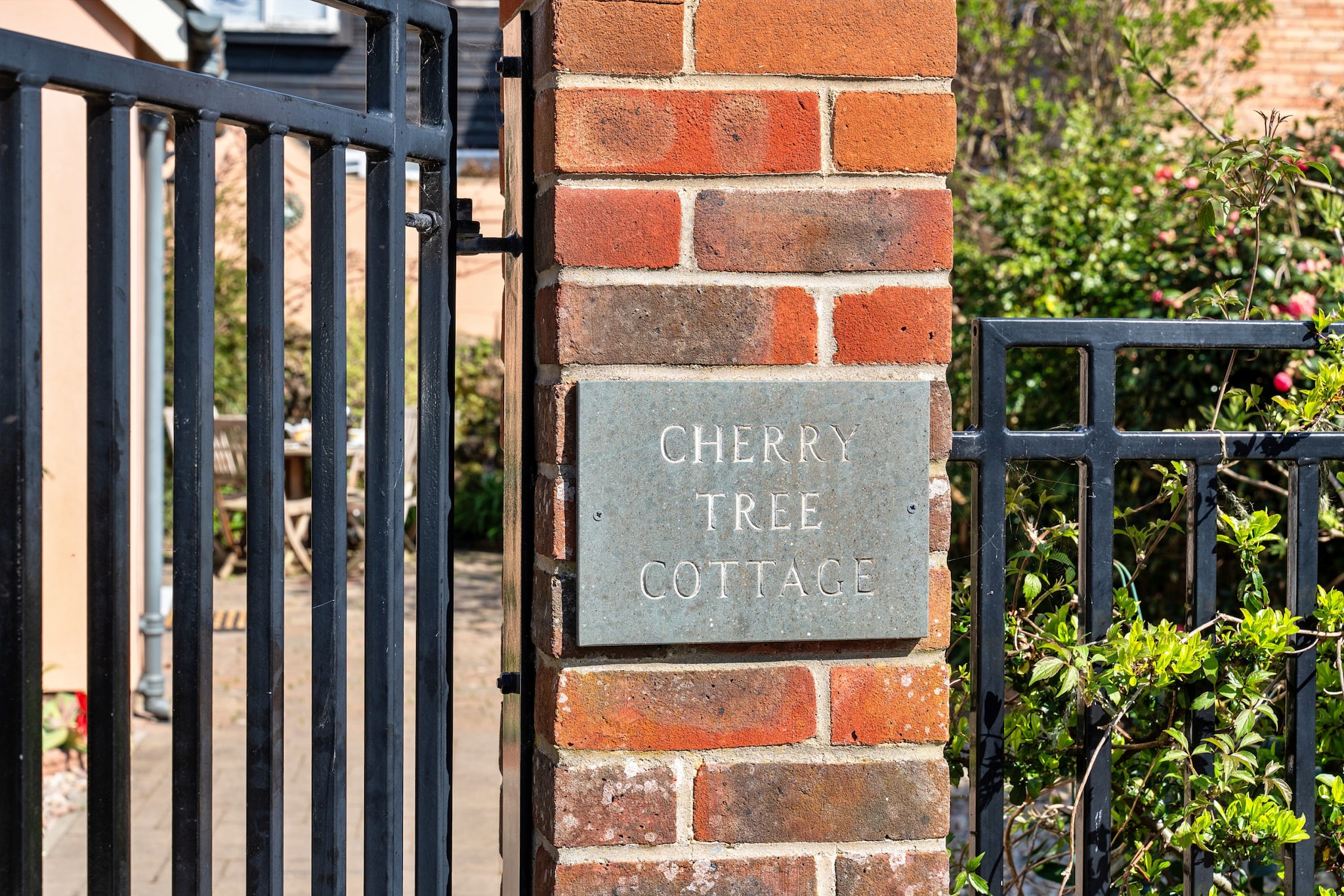 Cherry Tree Cottage-Tuinen zomer