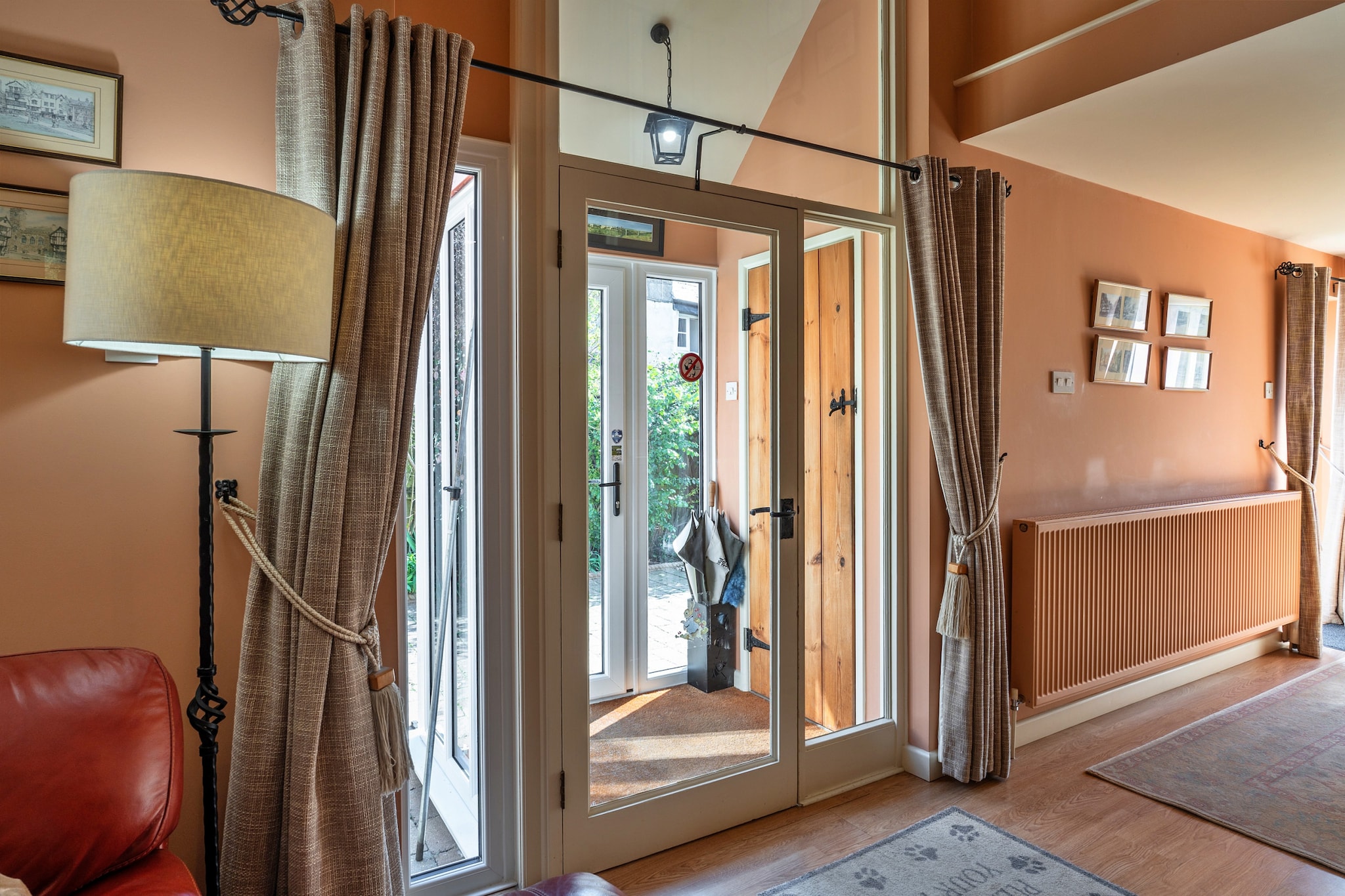 Cherry Tree Cottage-Woonkamer
