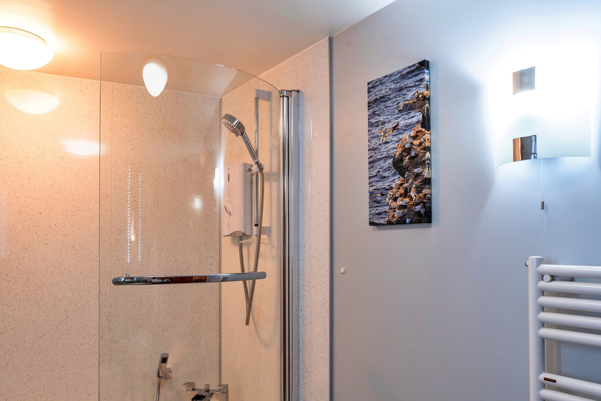 Cherry Tree Cottage-Badkamer