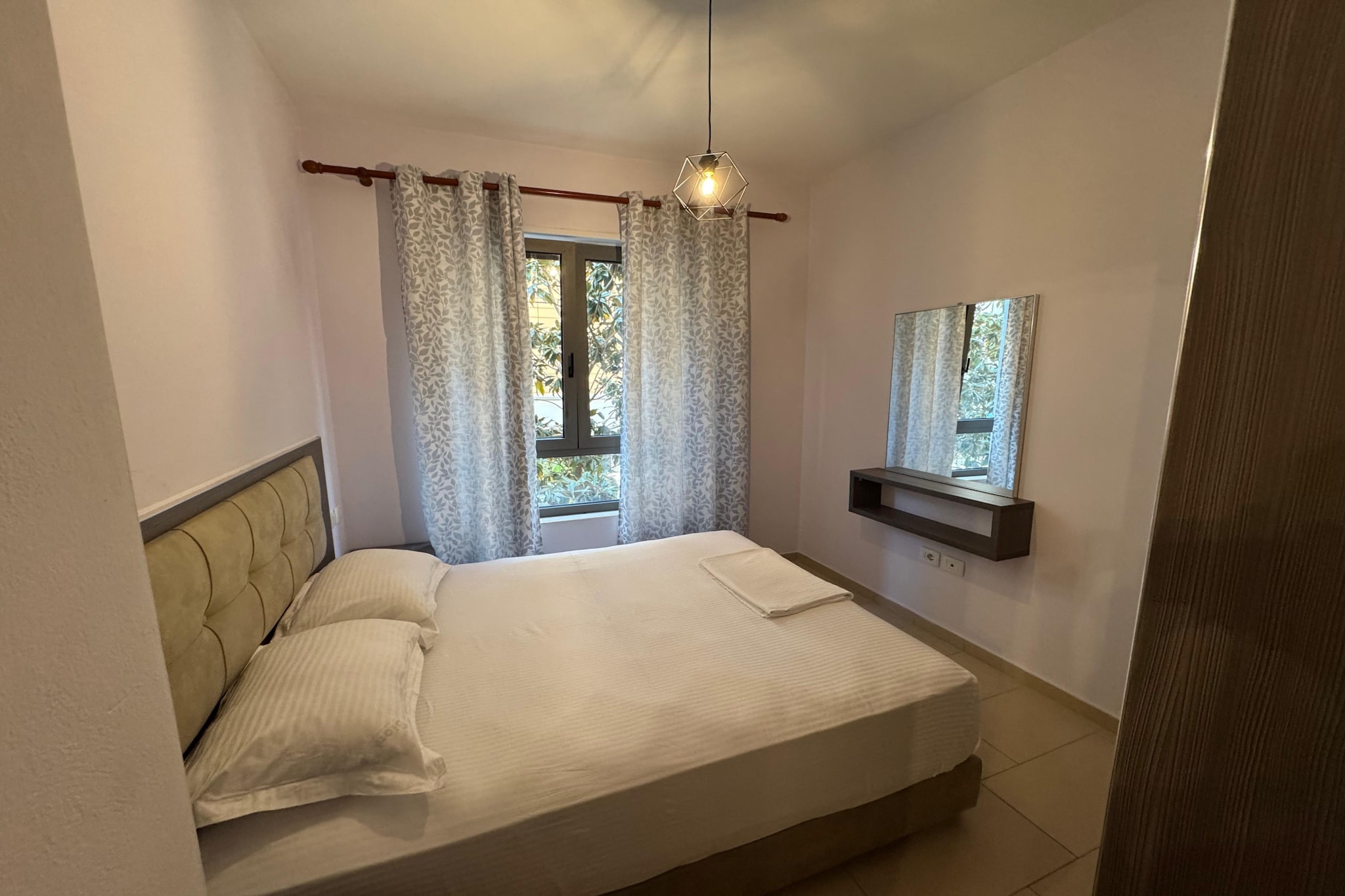 207A,Diamond Two Bedroom Apartment-Slaapkamer