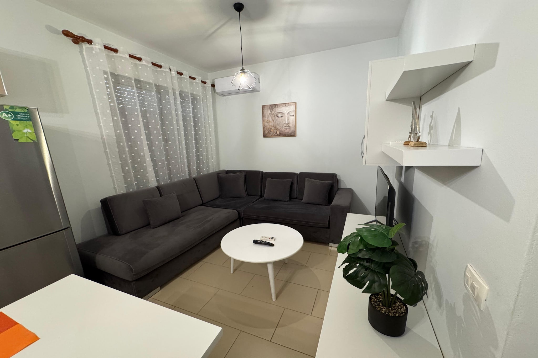 207A,Diamond Two Bedroom Apartment-Woonkamer