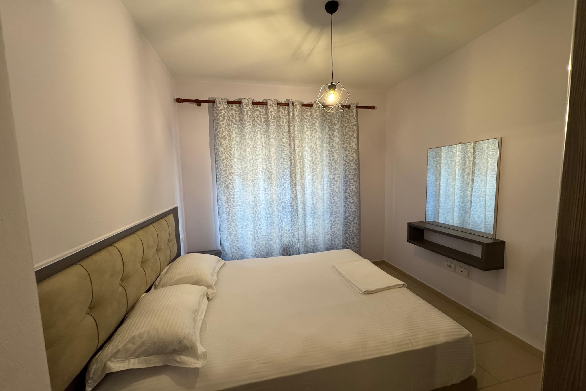 207A,Diamond Two Bedroom Apartment-Slaapkamer