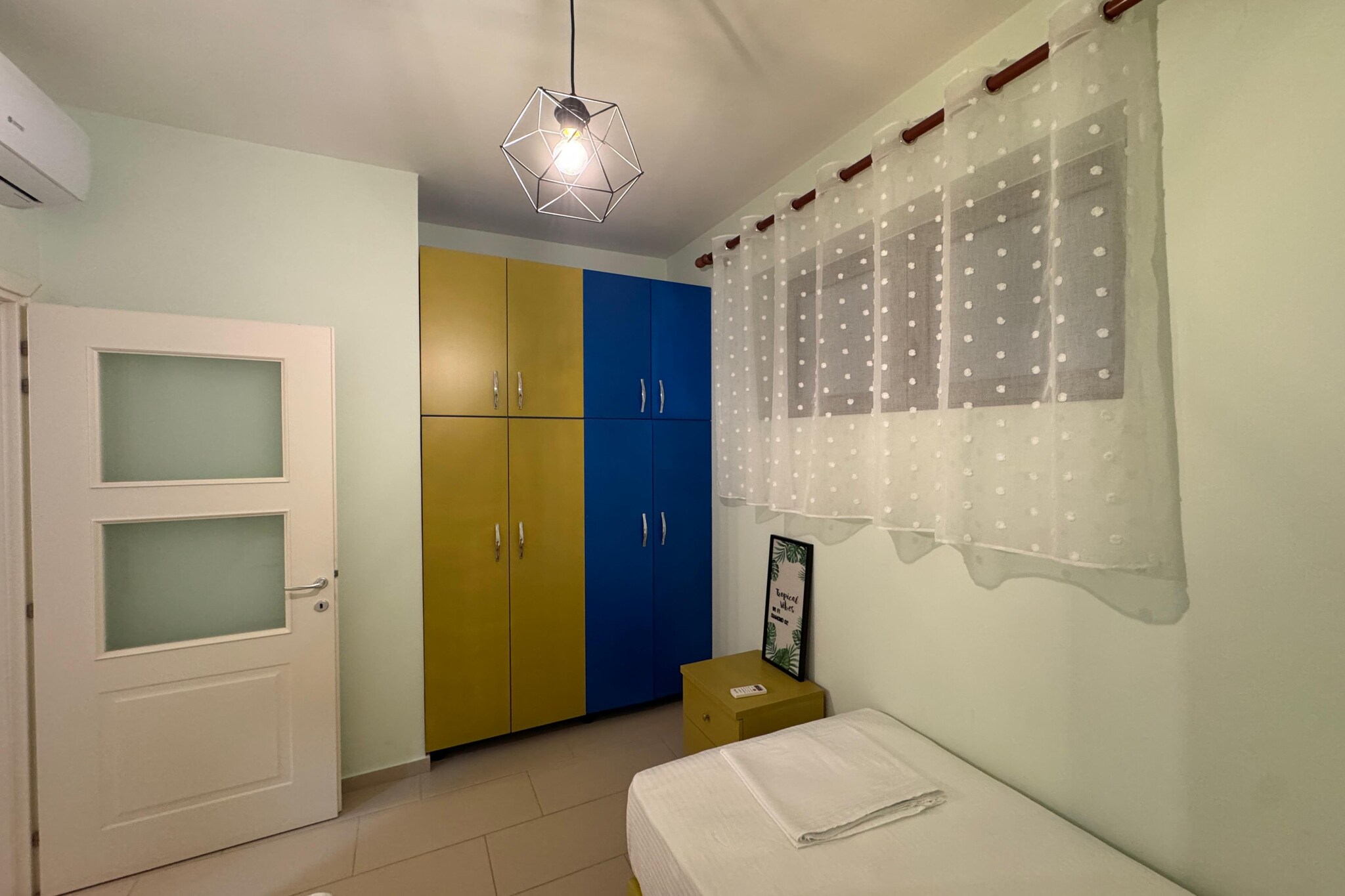 207A,Diamond Two Bedroom Apartment-Slaapkamer