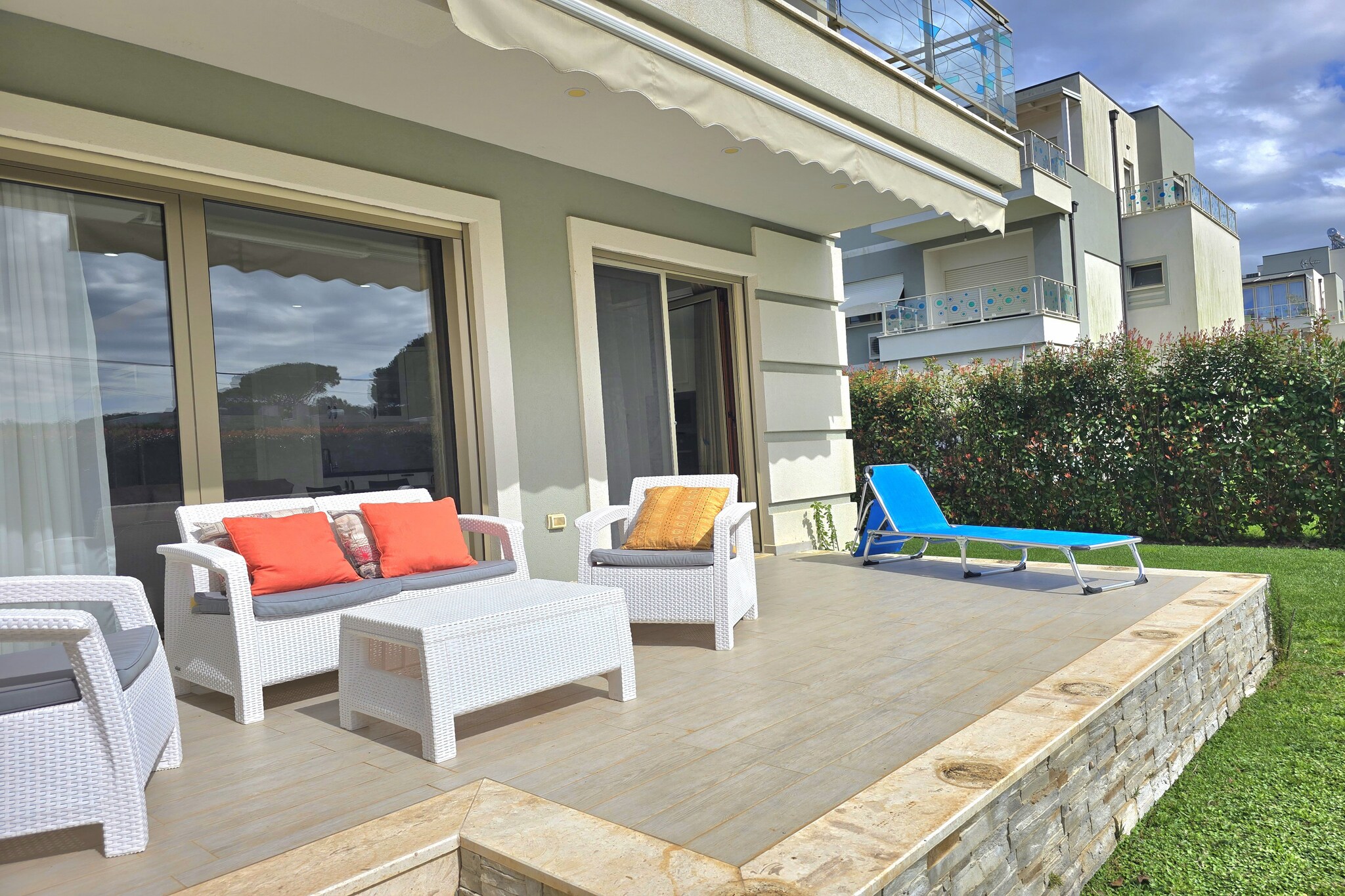 ALD222 - Vila 98-Terrasbalkon