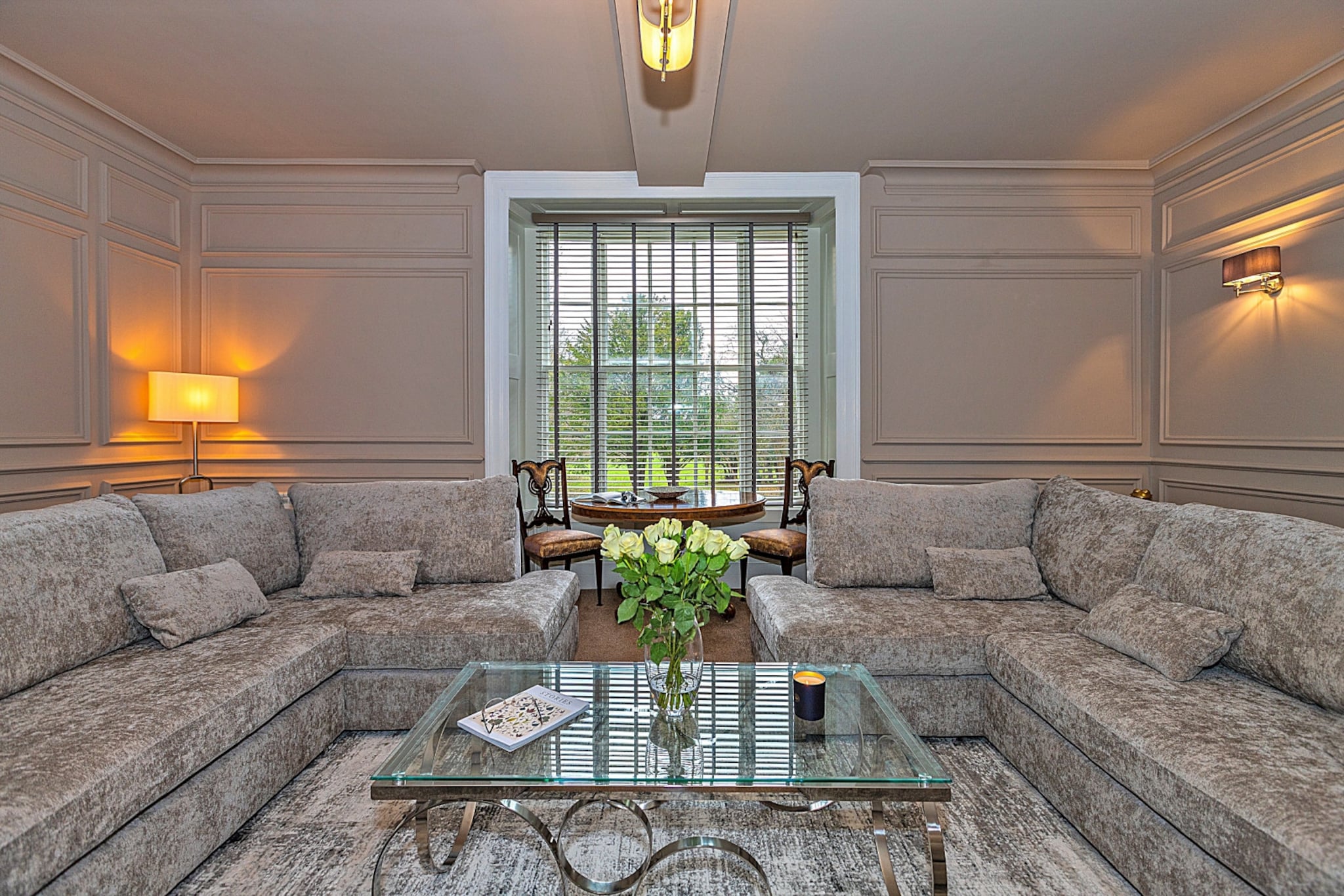 Ttich Manor Retreat-Woonkamer
