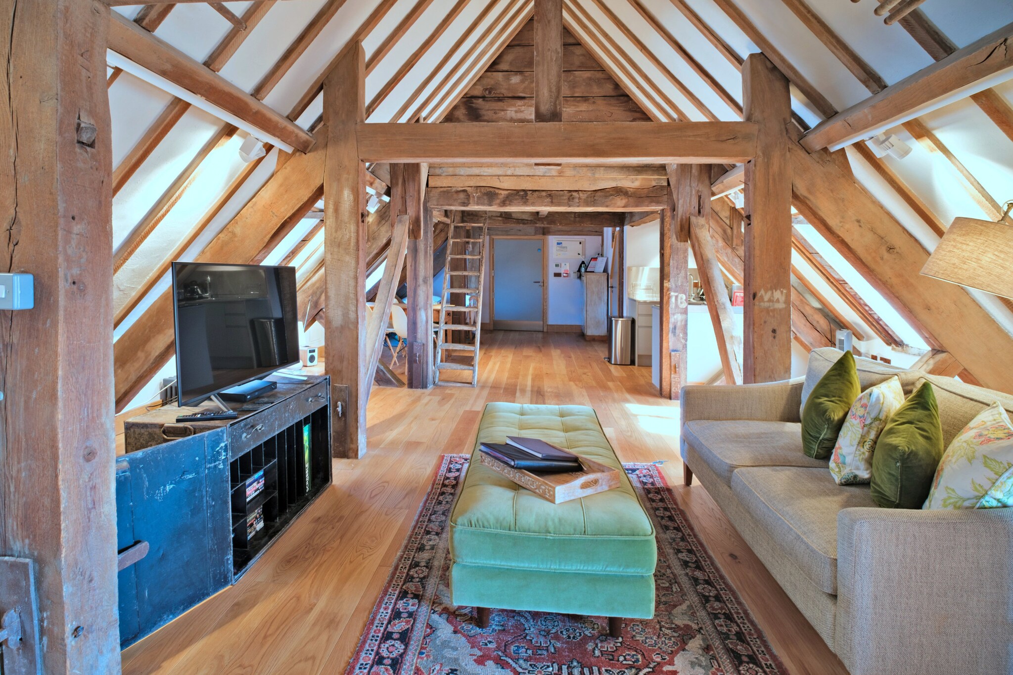 The Loft at Brackley Town Hall-Woonkamer
