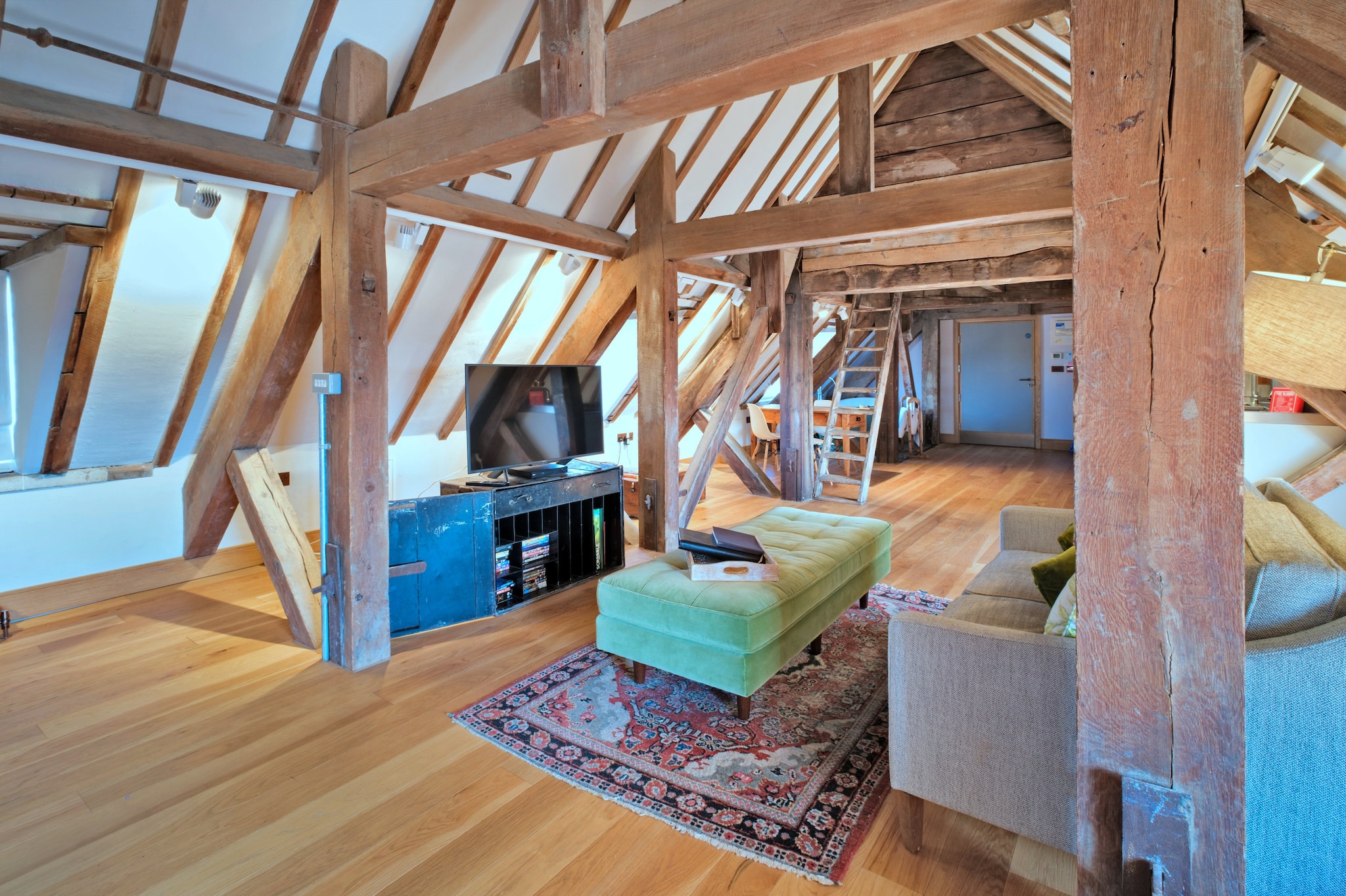 The Loft at Brackley Town Hall-Woonkamer