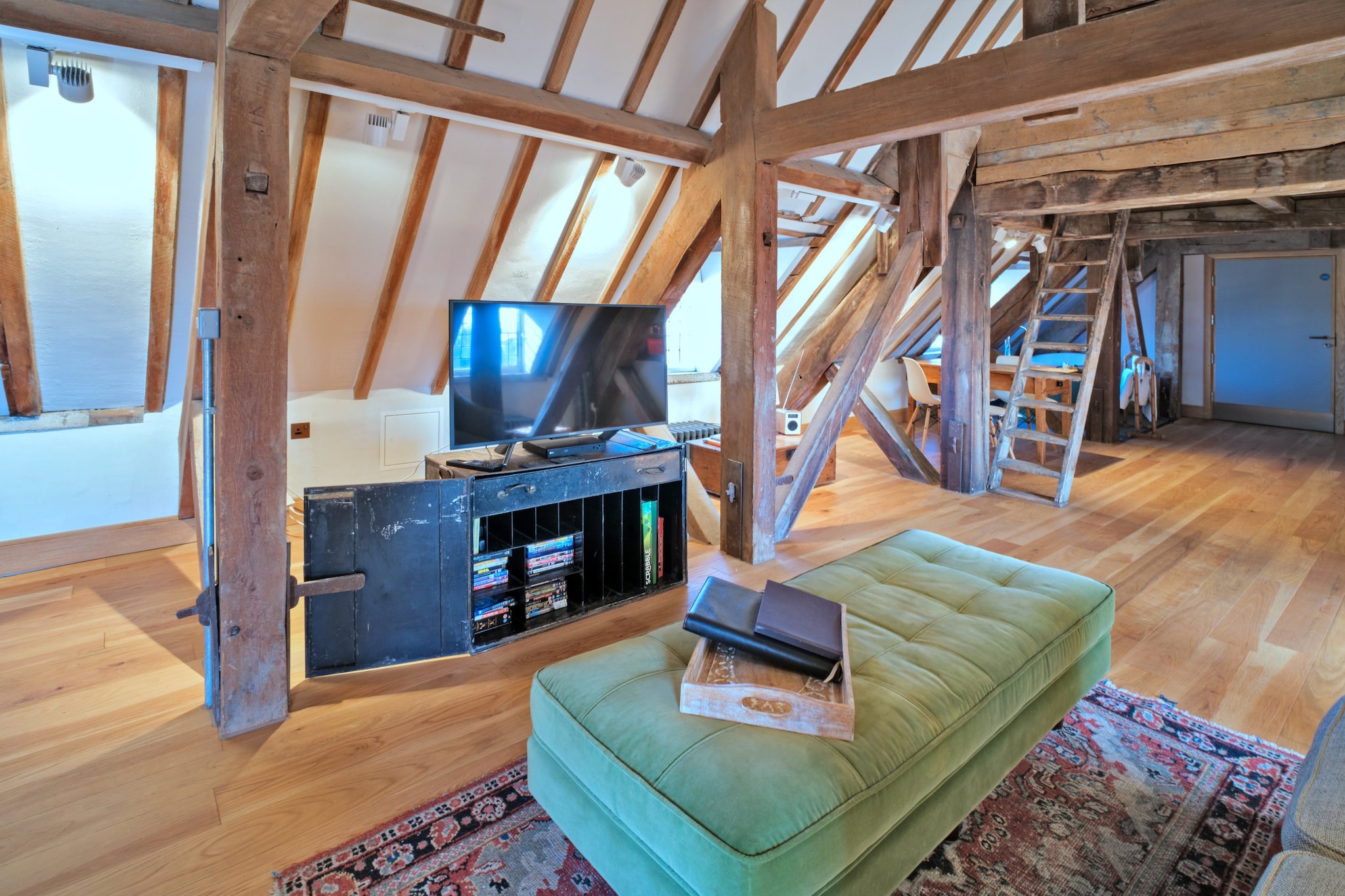 The Loft at Brackley Town Hall-Woonkamer