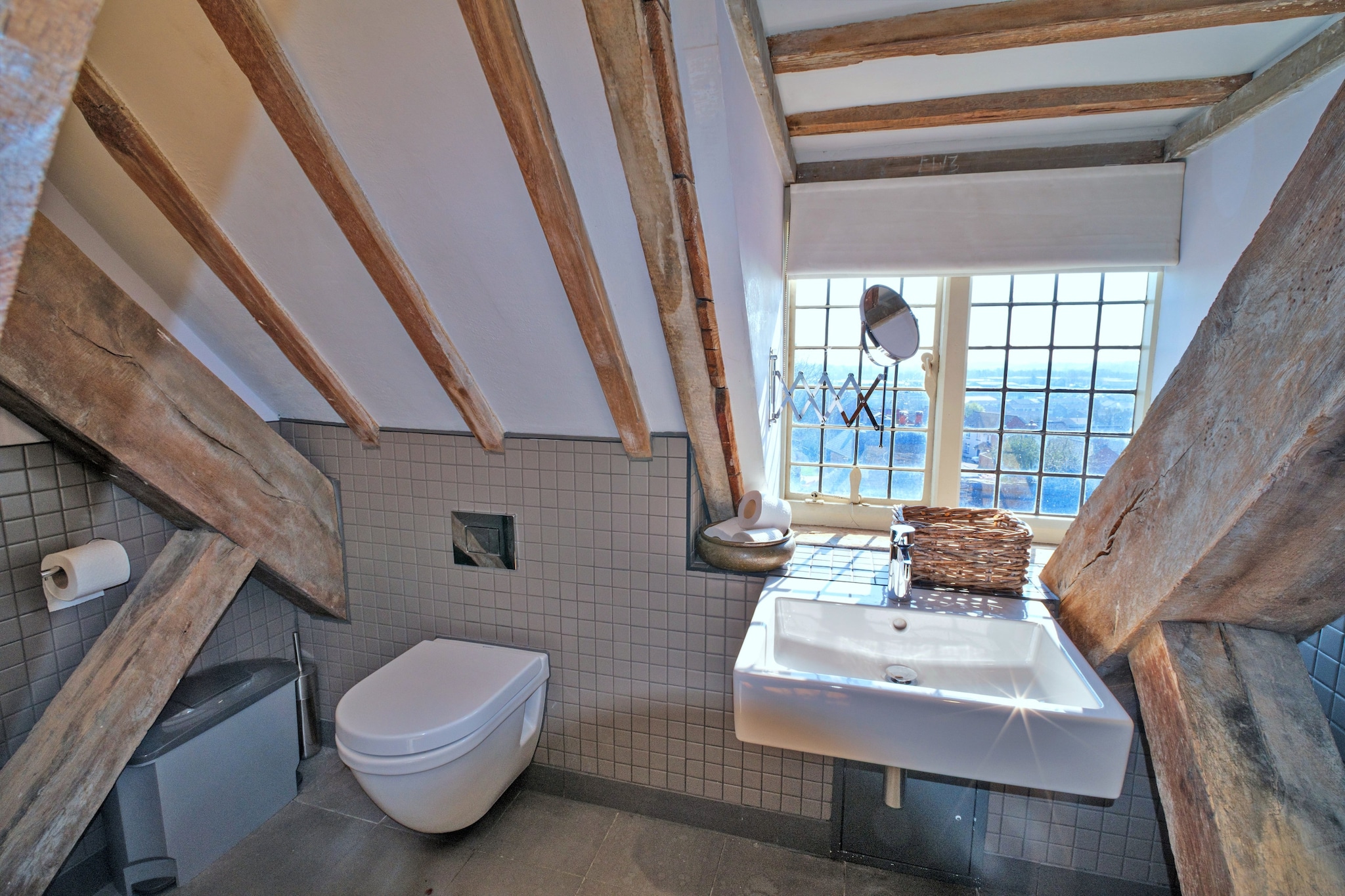 The Loft at Brackley Town Hall-Badkamer