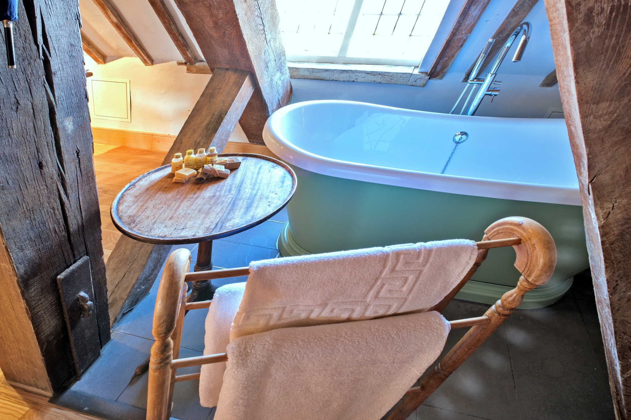 The Loft at Brackley Town Hall-Badkamer