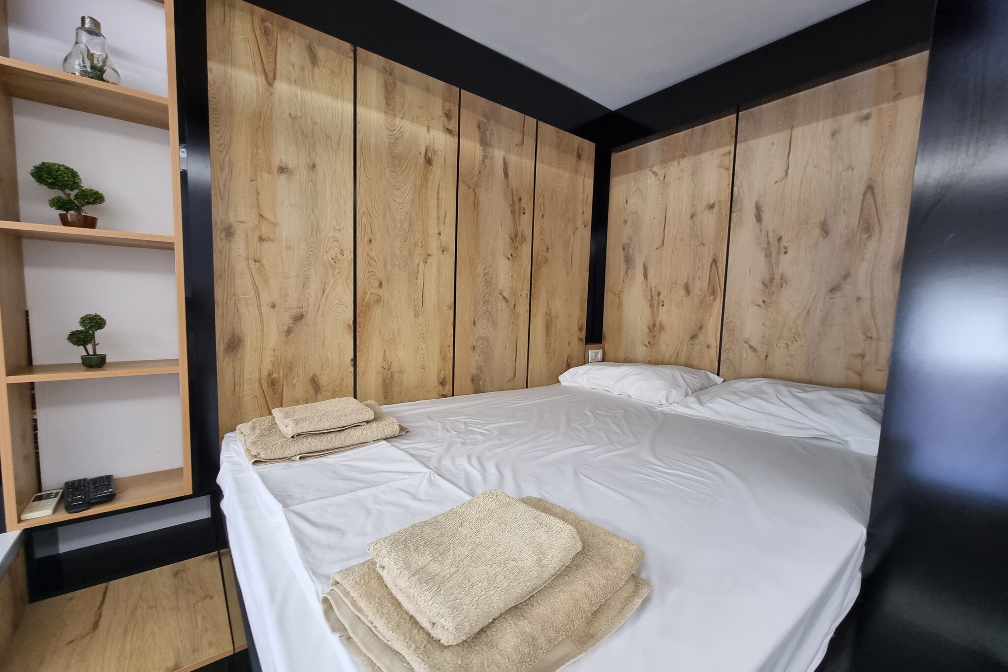 Teo Deluxe Studios - Triple Family Studio-Chambre