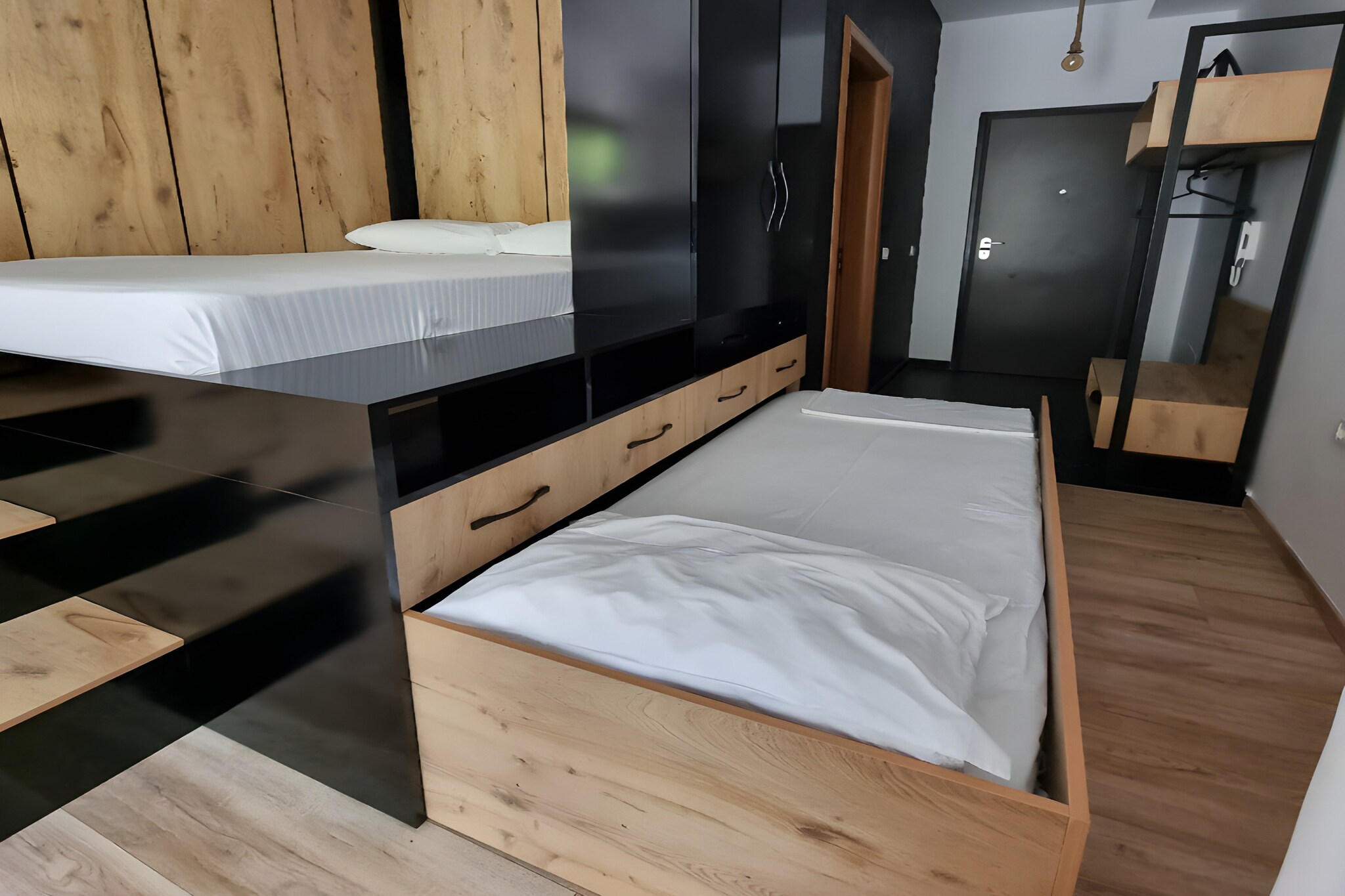 Teo Deluxe Studios - Triple Family Studio-Chambre