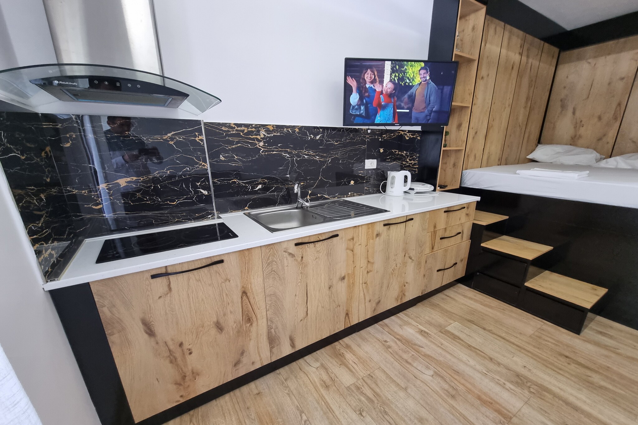 Teo Deluxe Studios - Triple Family Studio-Cuisine