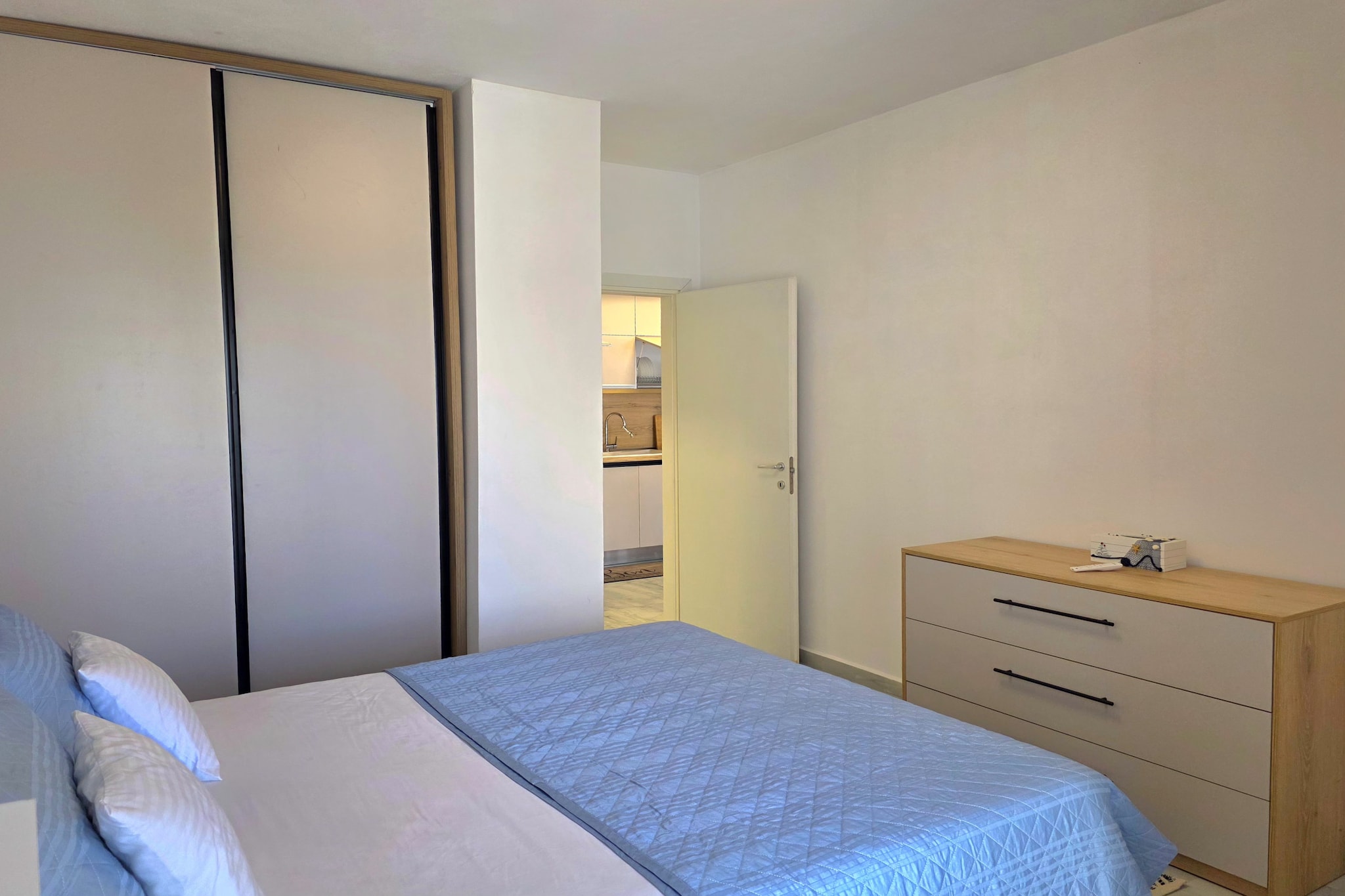 ALD070-GYURI-Schlafzimmer