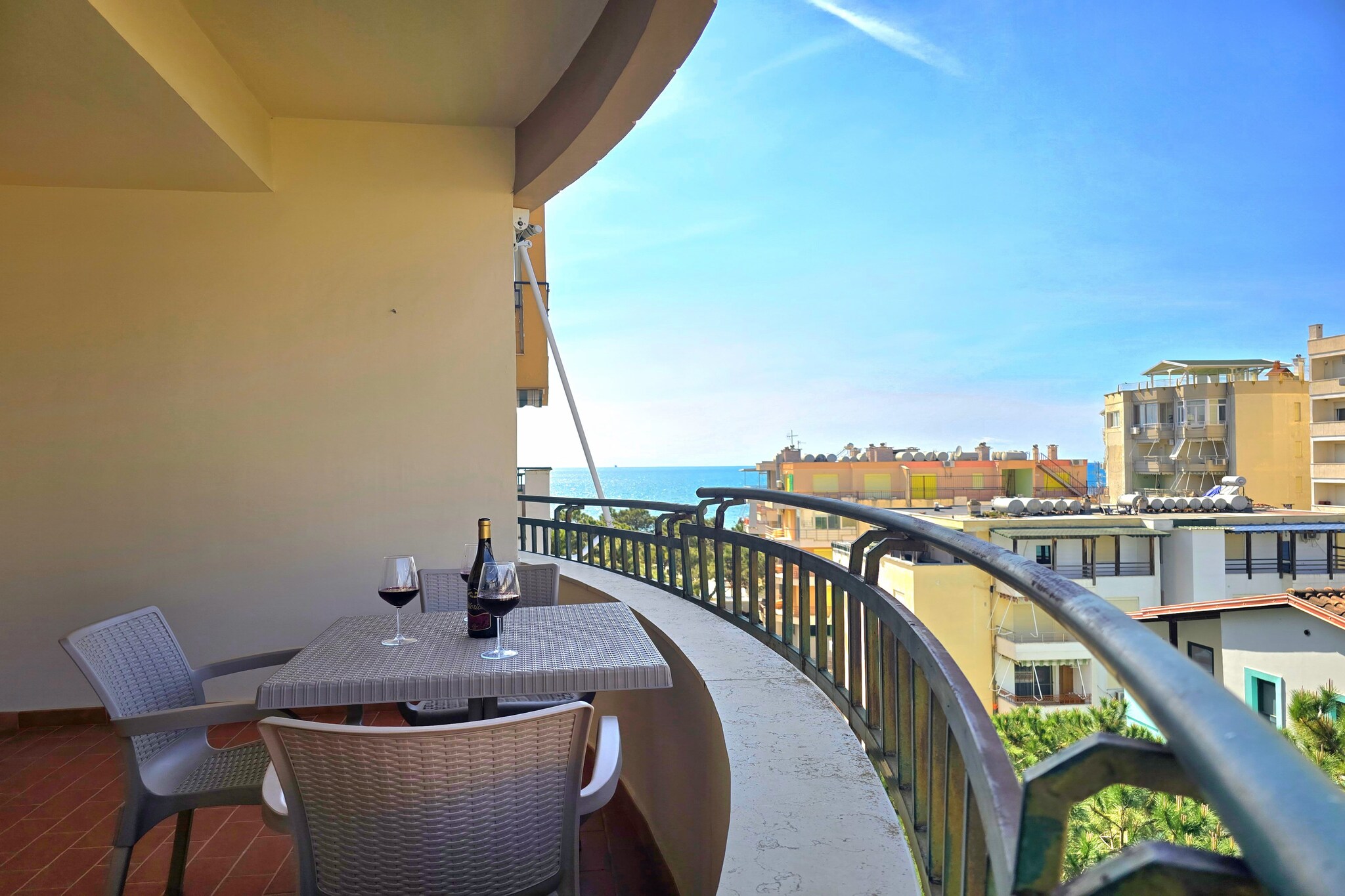 ALD080-XHEVDETI-Terrasbalkon