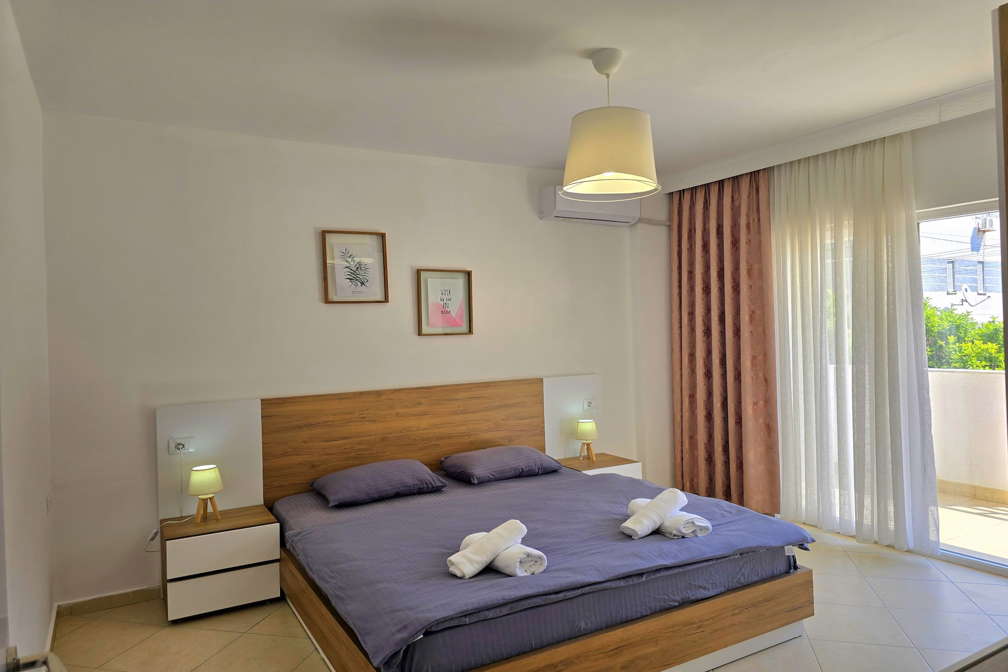 ALD096-Ales Qerret-Schlafzimmer