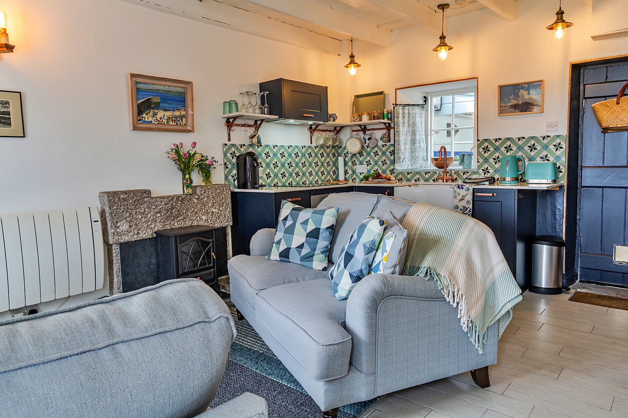 Cosy Mousehole Cottage with Sea Views-Woonkamer