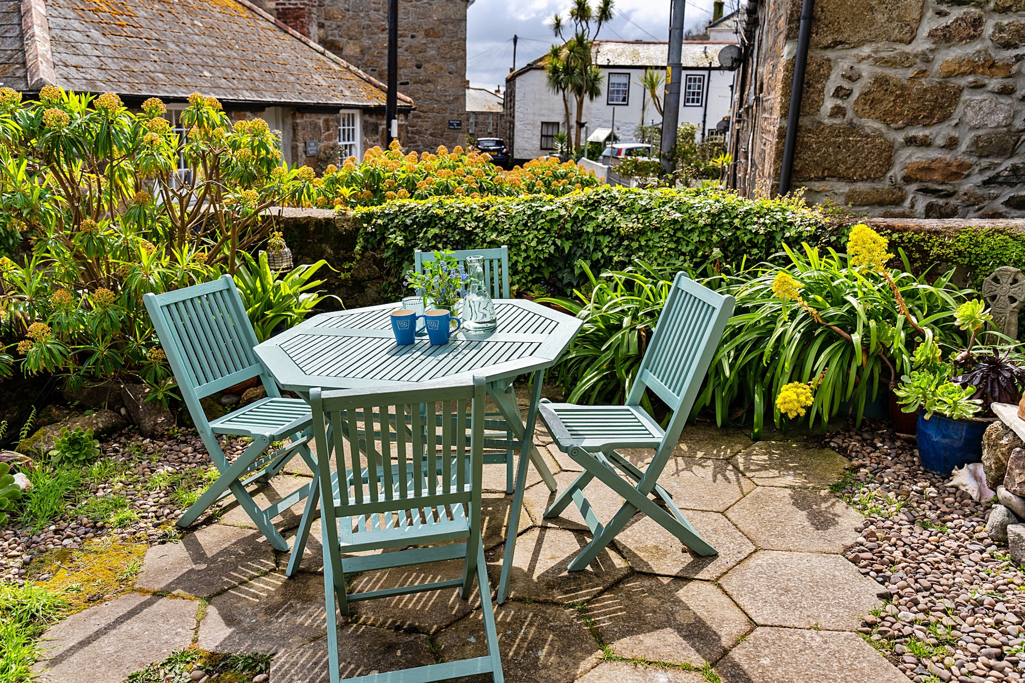 Cosy Mousehole Cottage with Sea Views-Terras