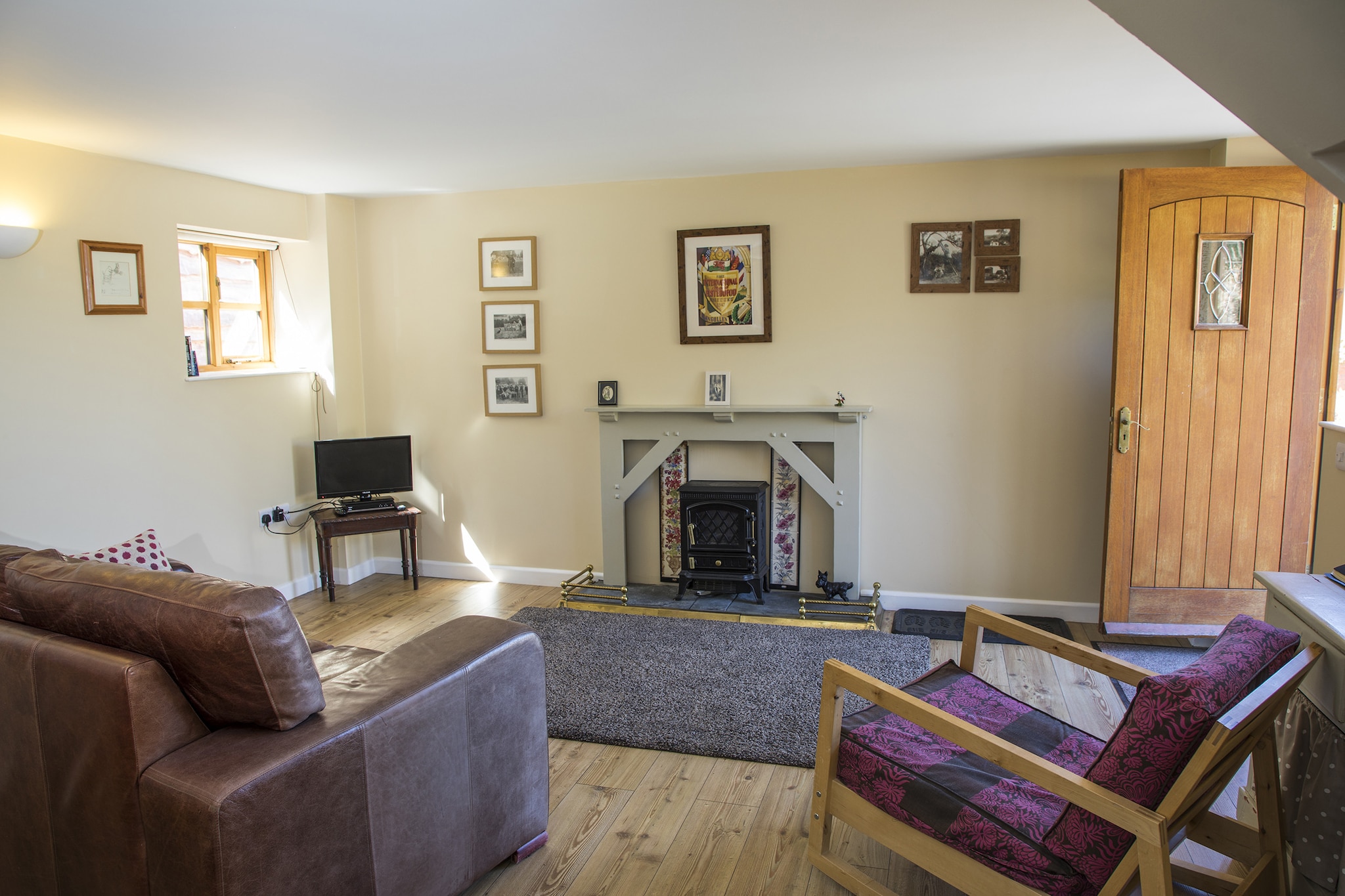 Woodpecker Cottage-Woonkamer