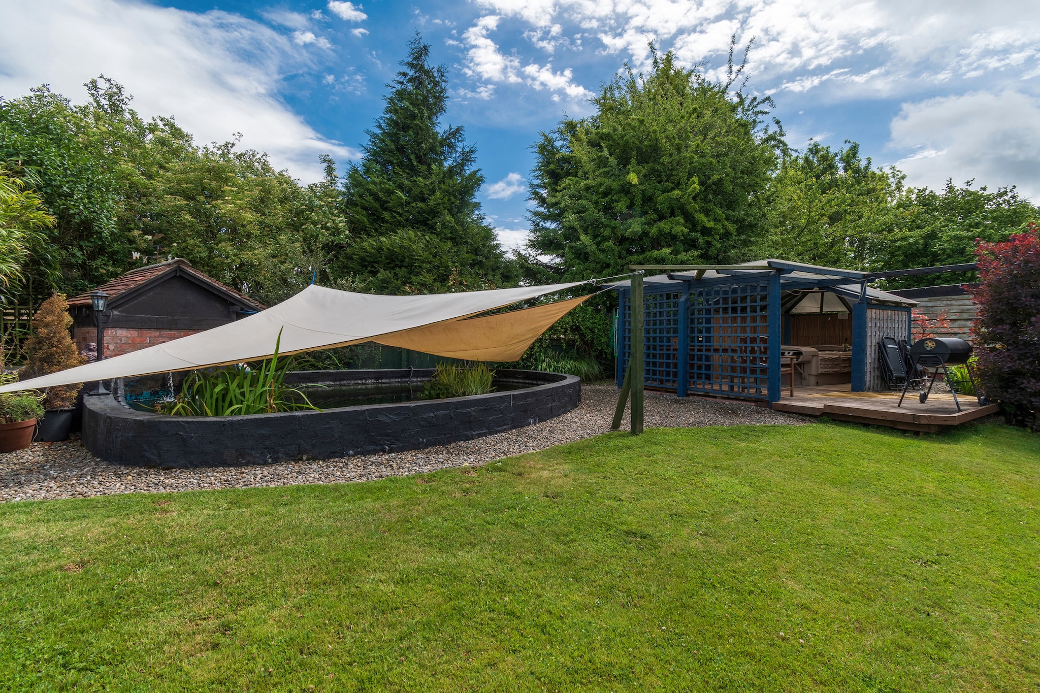 The Grove Annexe-Tuinen zomer