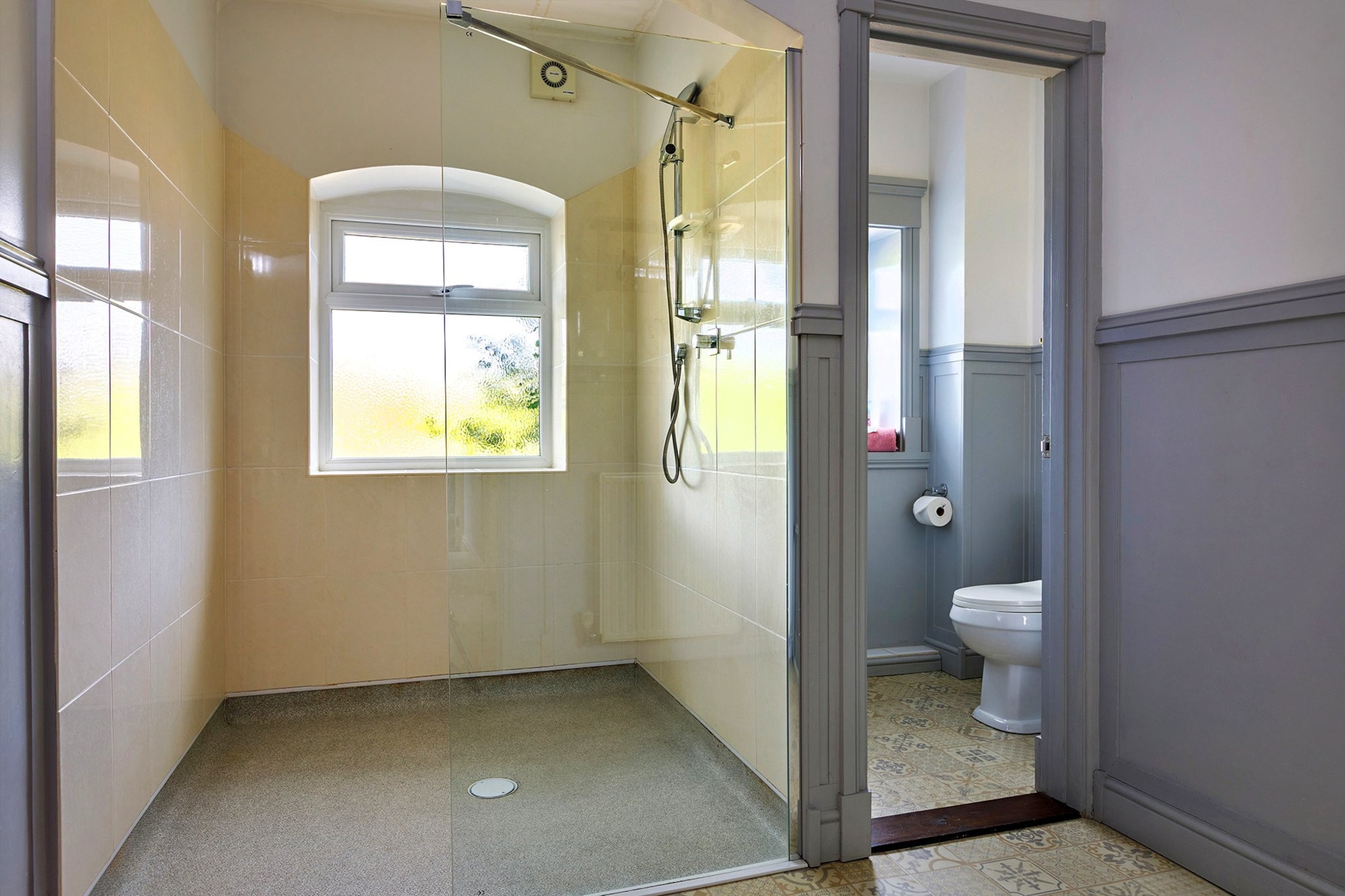 The Stables-Badkamer