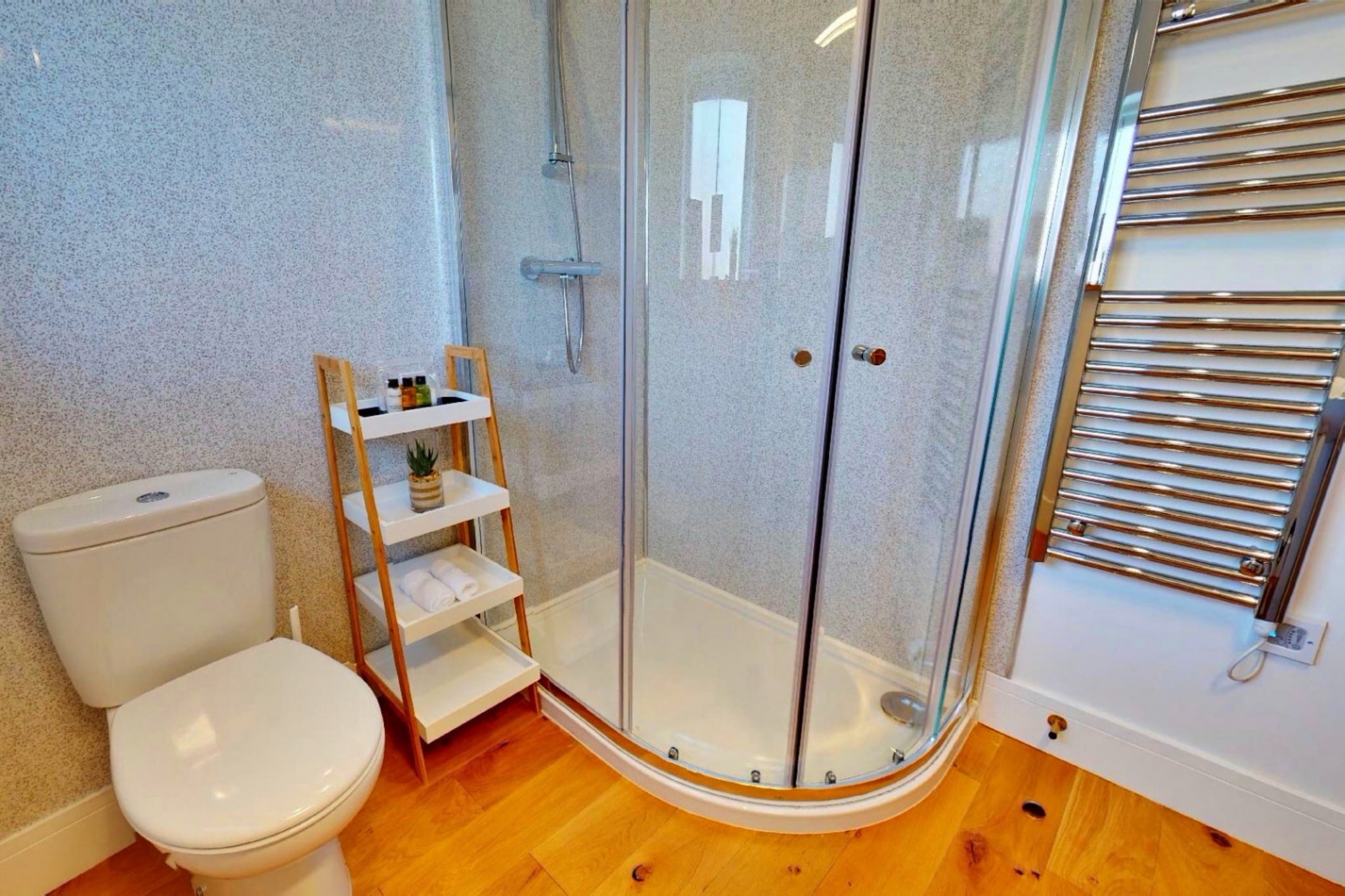 Peak Dale Apartment-Badkamer