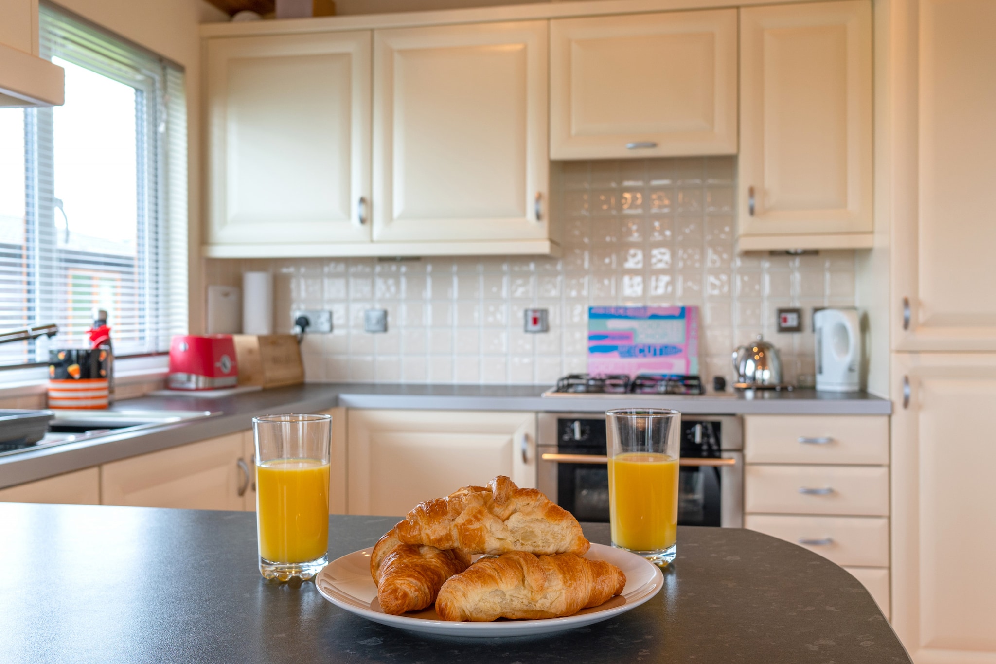 Whitsand Bay Lodge-Keuken