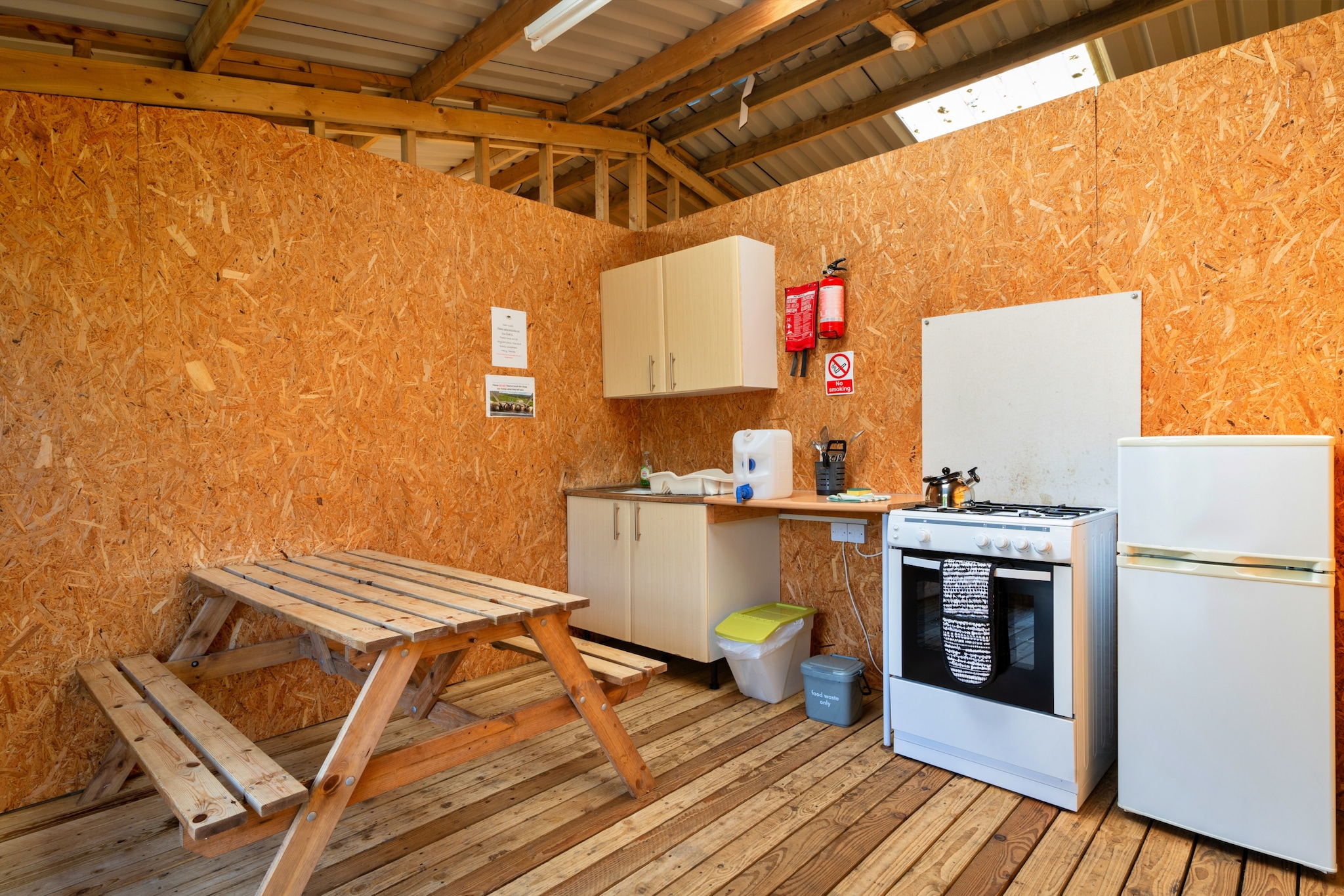 'Dartmoor' Wooden Eco-Lodge