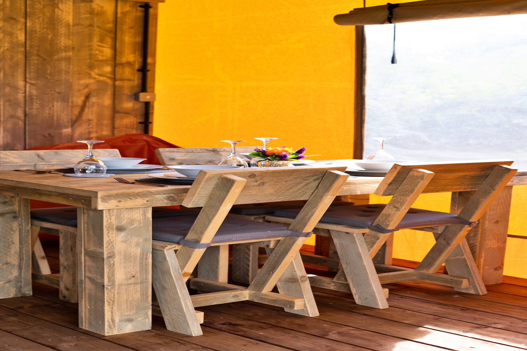 Rusty Lane, Safari Lodge-Eetkamer