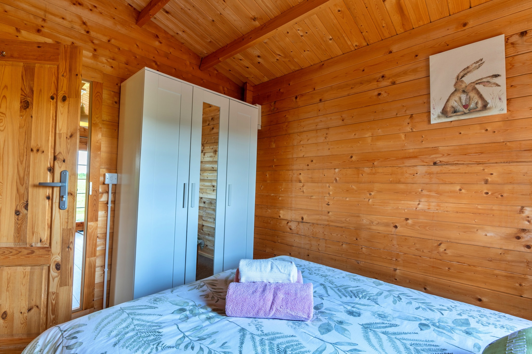 Pastures Green Cabin-Slaapkamer